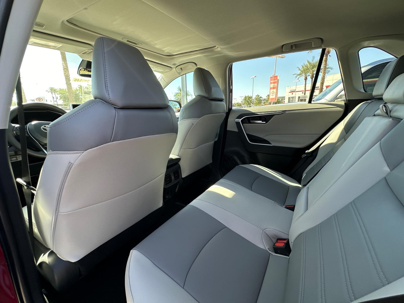 2025 Toyota RAV4 XLE Premium photo 8