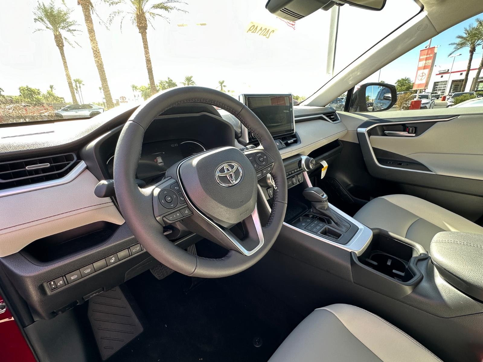 2025 Toyota RAV4 XLE Premium photo 16