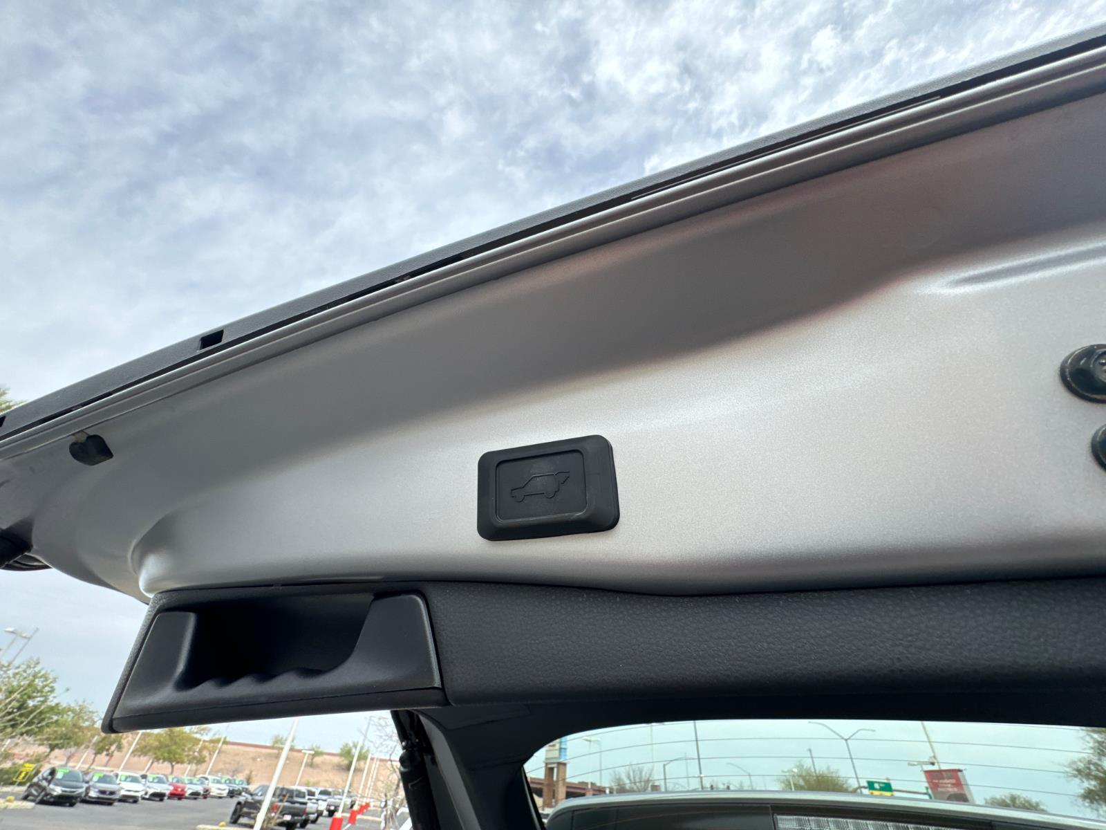 2025 Toyota RAV4 XLE Premium photo 10