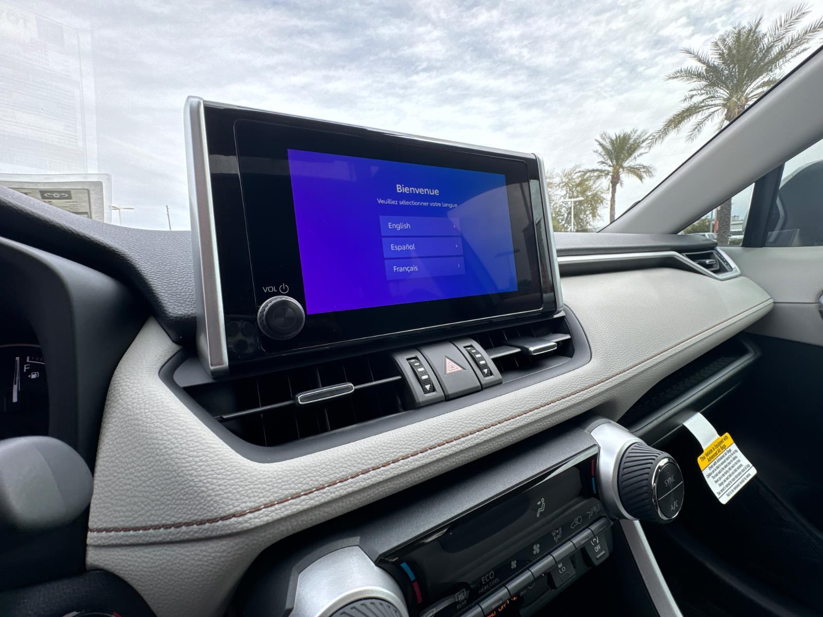 2025 Toyota RAV4 XLE Premium photo 23