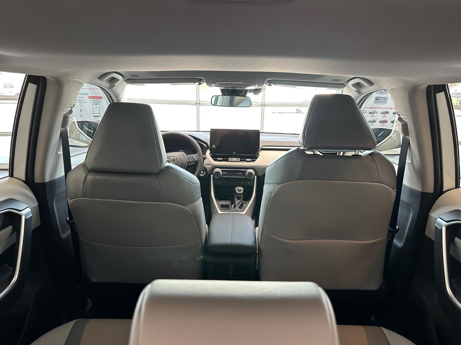 2025 Toyota RAV4 XLE Premium photo 10