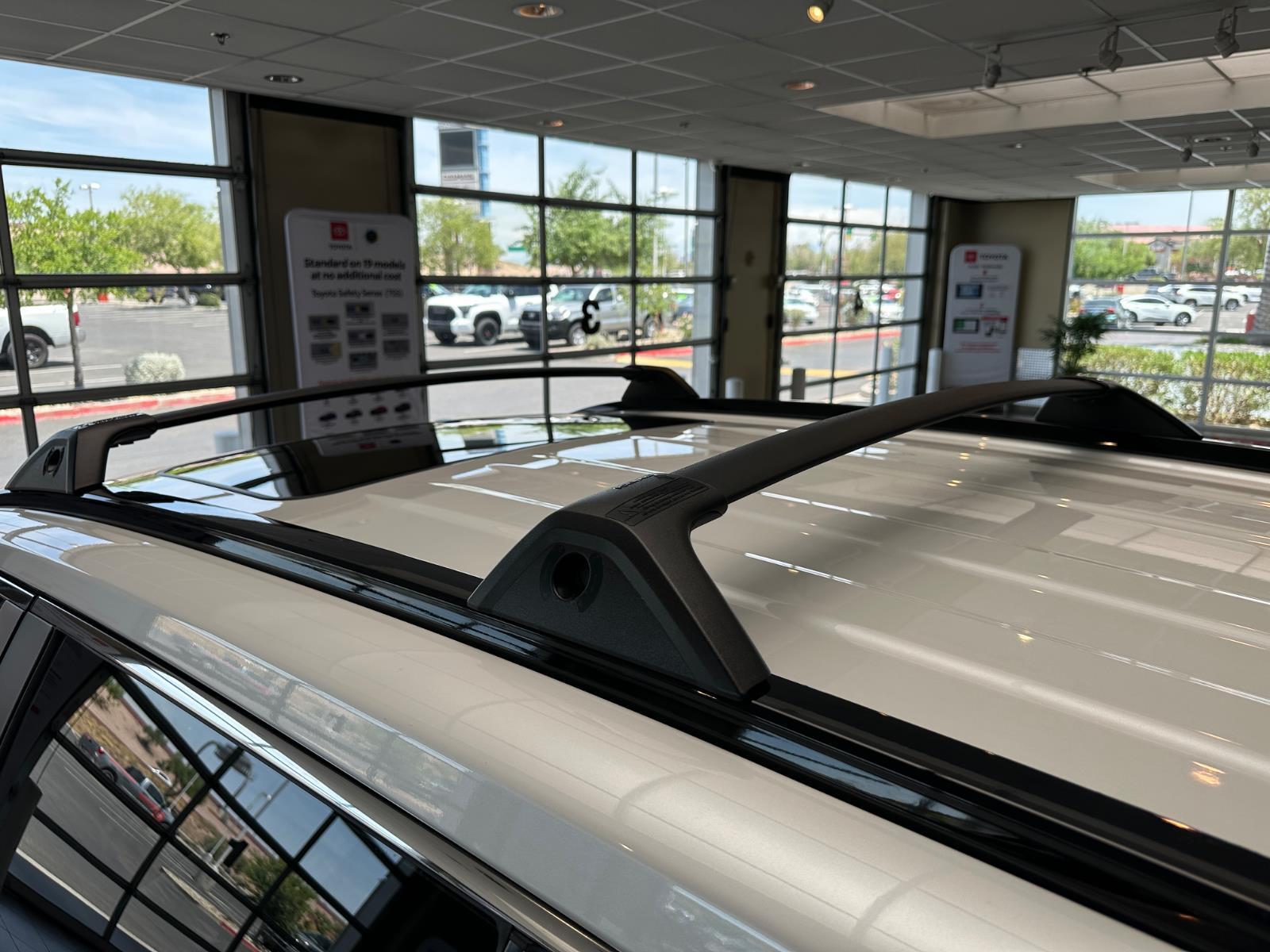 2025 Toyota RAV4 XLE Premium photo 12