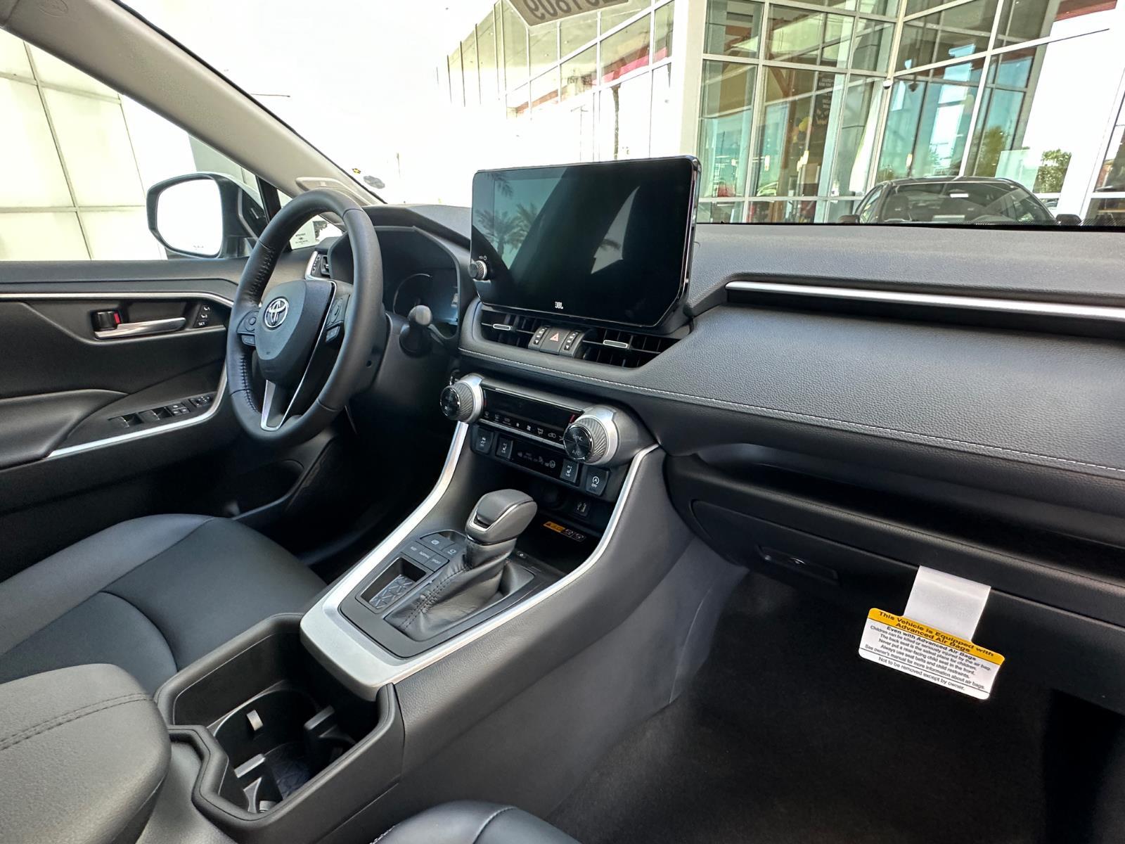 2025 Toyota RAV4 XLE Premium photo 8