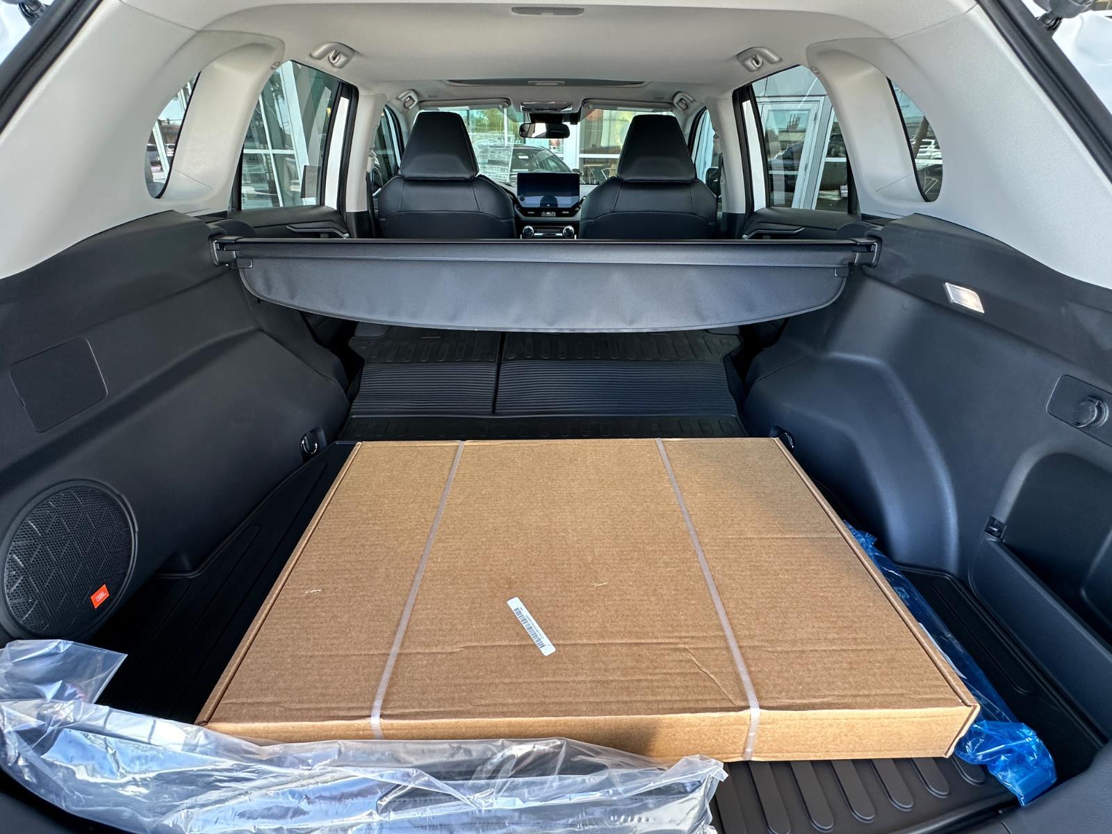 2025 Toyota RAV4 XLE Premium photo 9