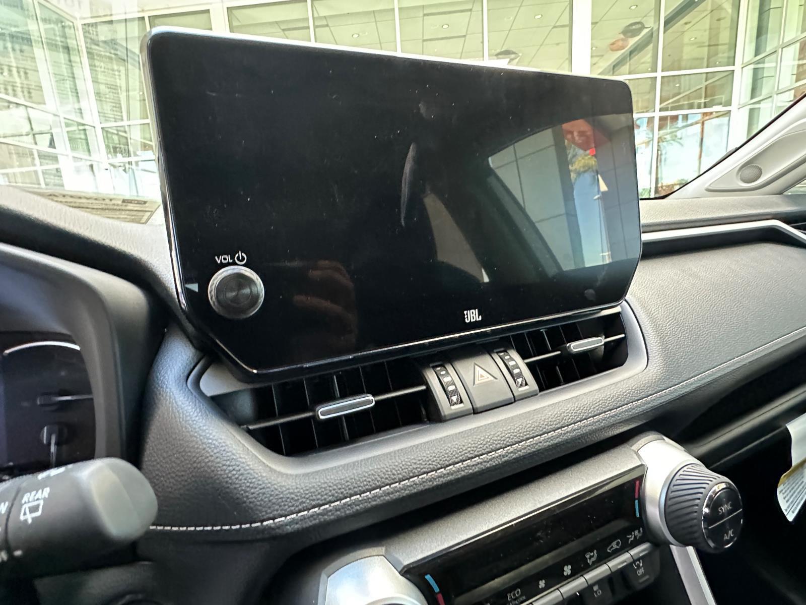 2025 Toyota RAV4 XLE Premium photo 16