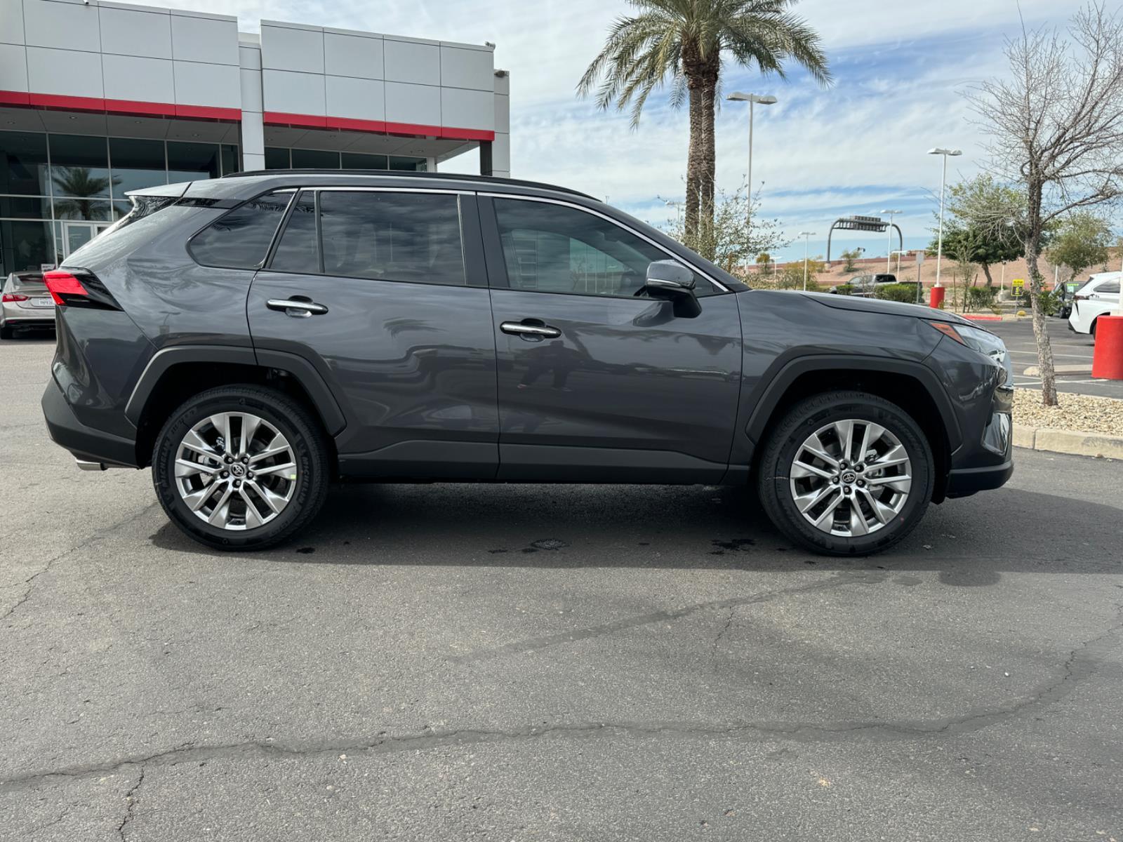 2025 Toyota RAV4 Limited photo 4