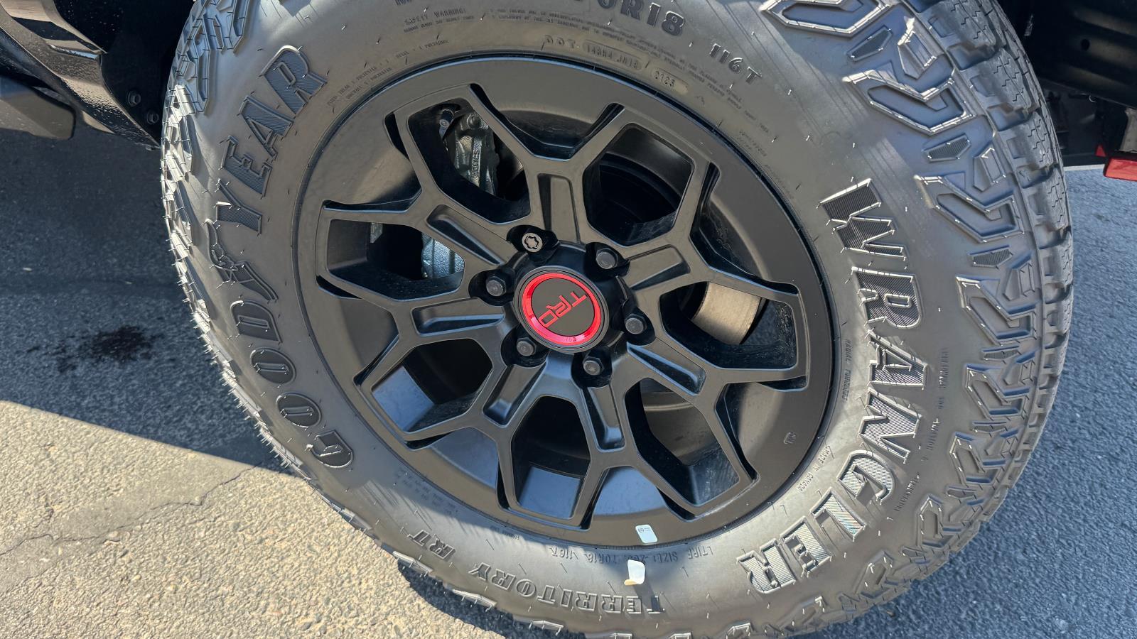2025 Toyota Tacoma TRD Pro Double Cab photo 9