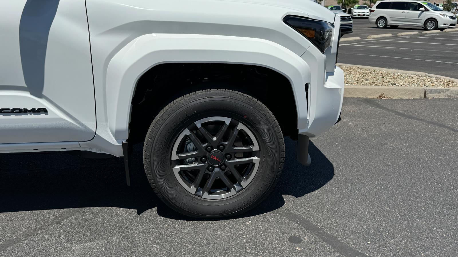 2025 Toyota Tacoma TRD Sport Double Cab photo 4