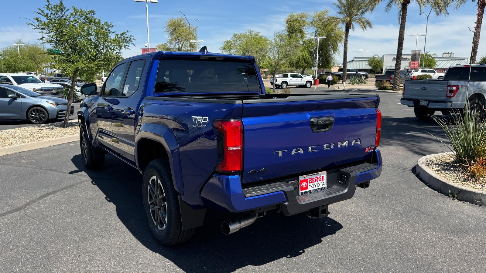 2025 Toyota Tacoma TRD Sport Double Cab photo 2