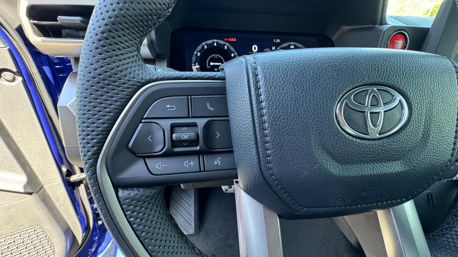 2025 Toyota Tacoma TRD Sport Double Cab photo 18