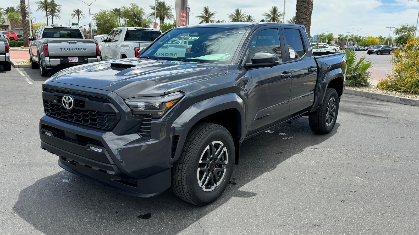 2025 Toyota Tacoma TRD Sport Double Cab photo 2