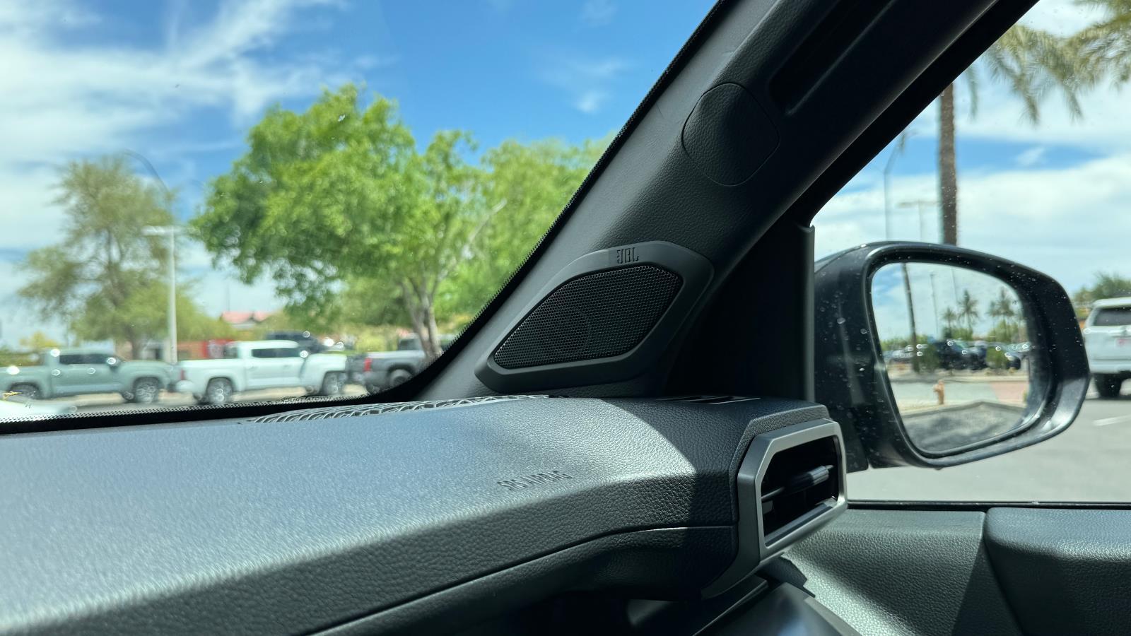 2025 Toyota Tacoma TRD Sport Double Cab photo 27
