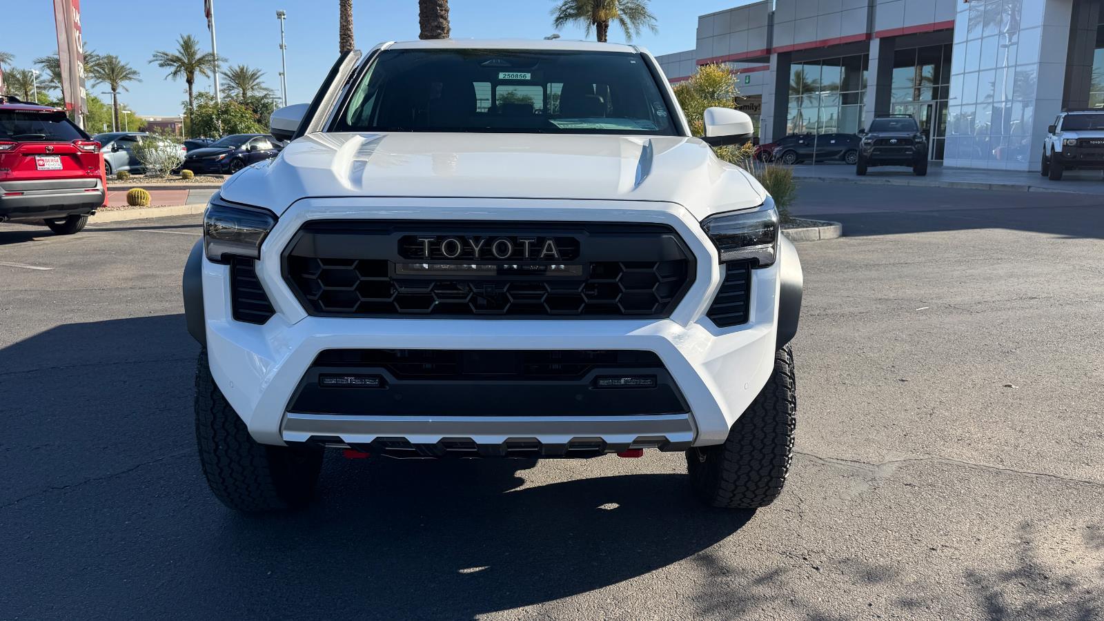 2025 Toyota Tacoma Trailhunter Double Cab photo 2