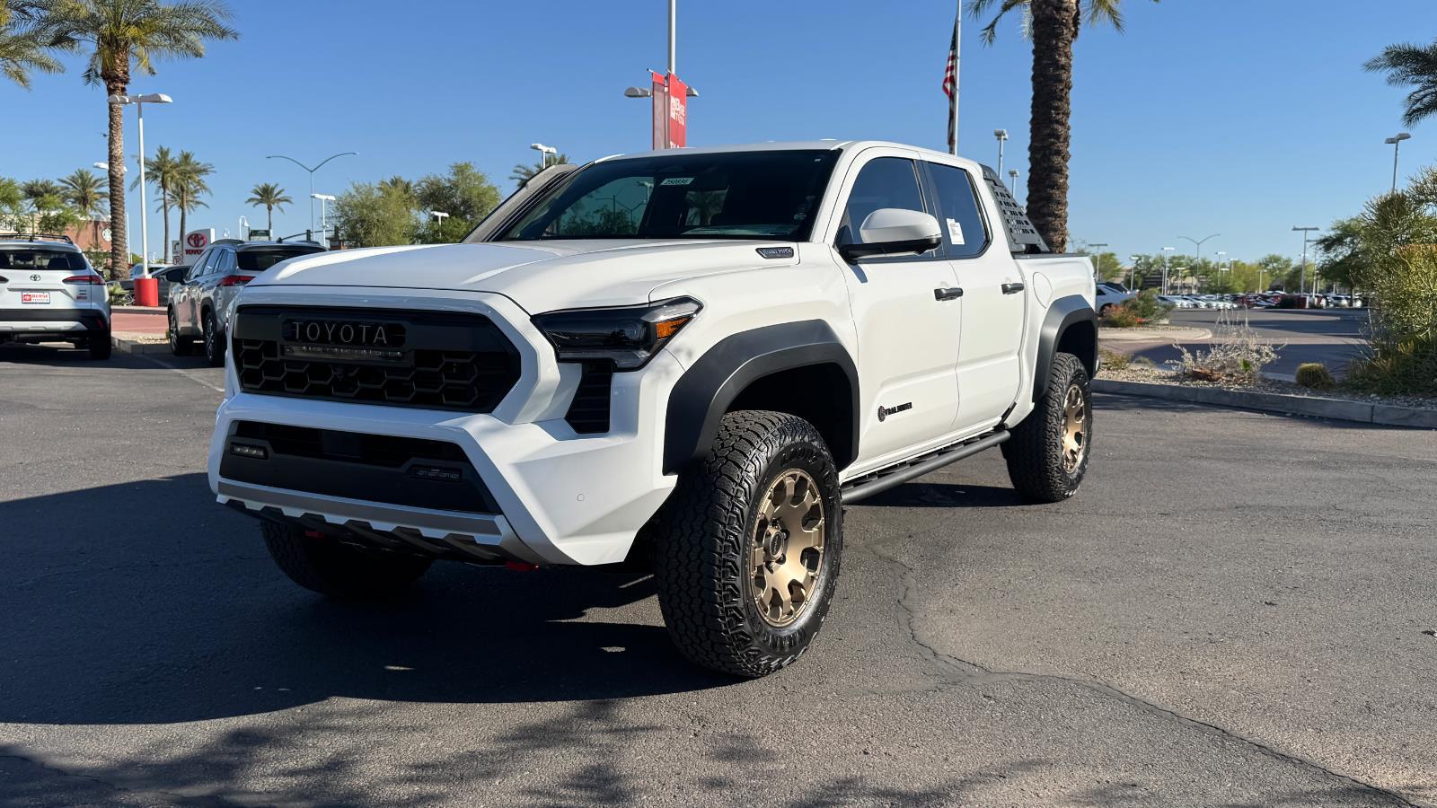 2025 Toyota Tacoma Trailhunter Double Cab photo 3