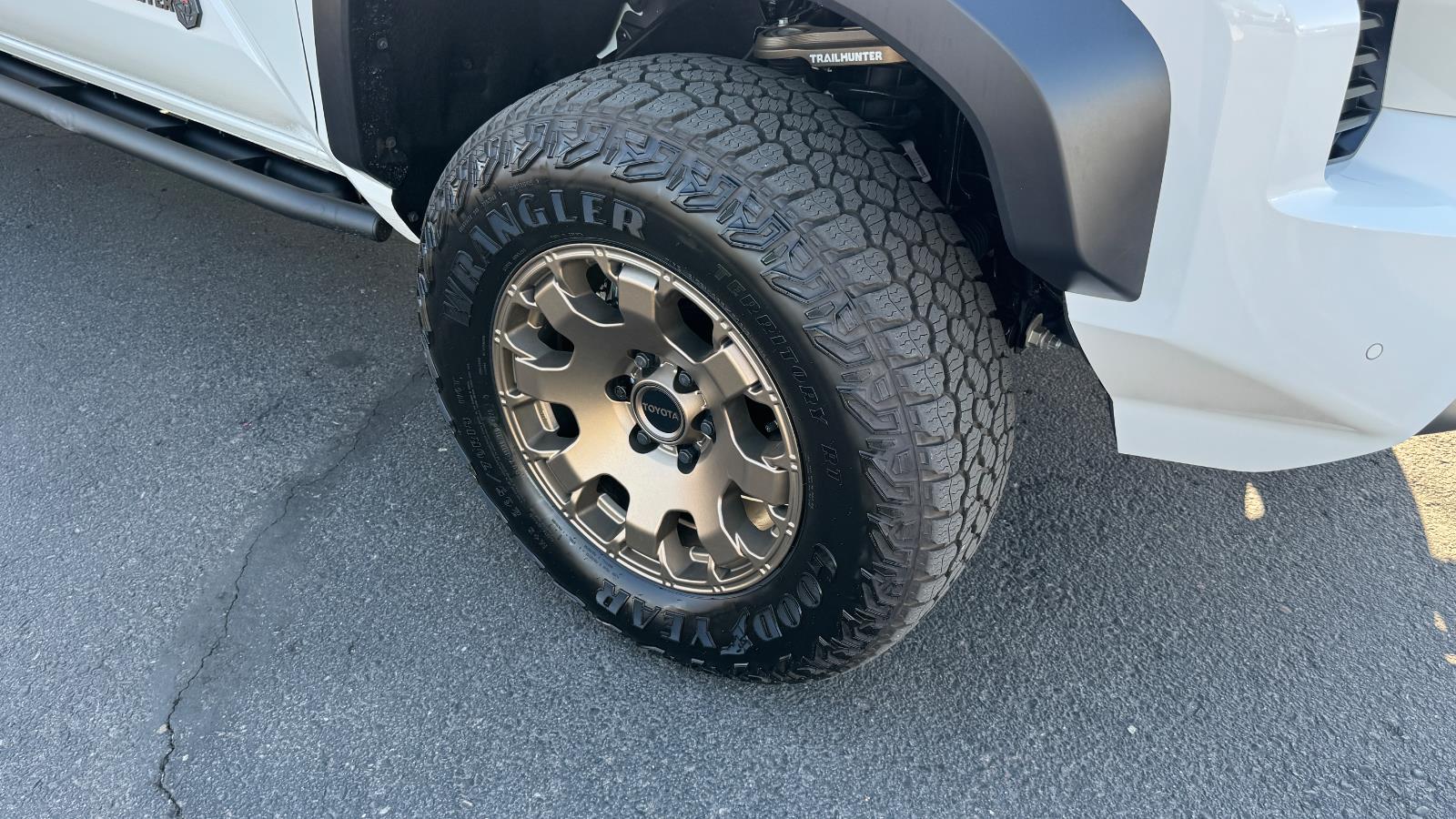 2025 Toyota Tacoma Trailhunter Double Cab photo 8
