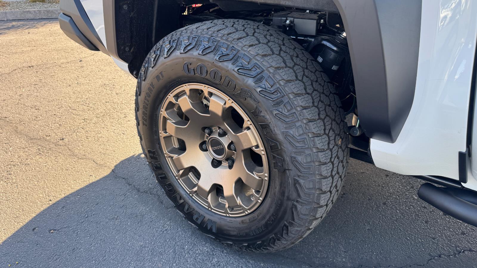 2025 Toyota Tacoma Trailhunter Double Cab photo 17