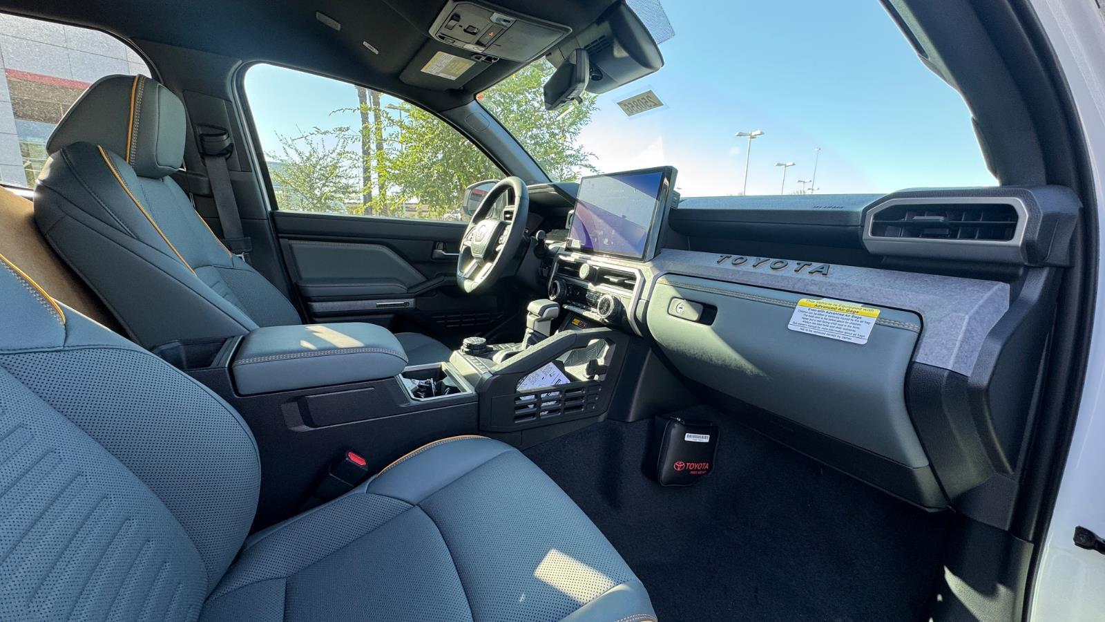 2025 Toyota Tacoma Trailhunter Double Cab photo 27