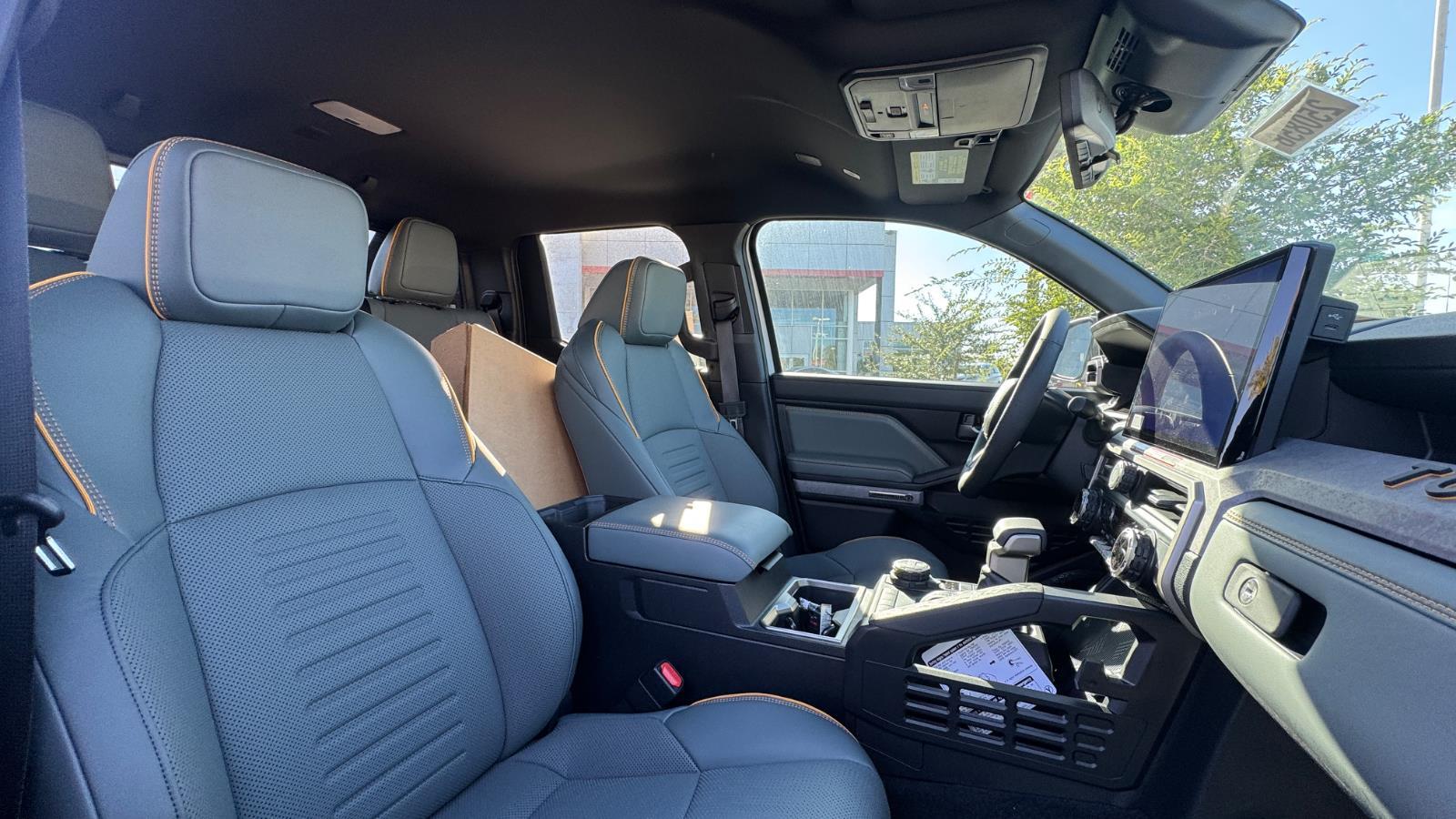 2025 Toyota Tacoma Trailhunter Double Cab photo 28