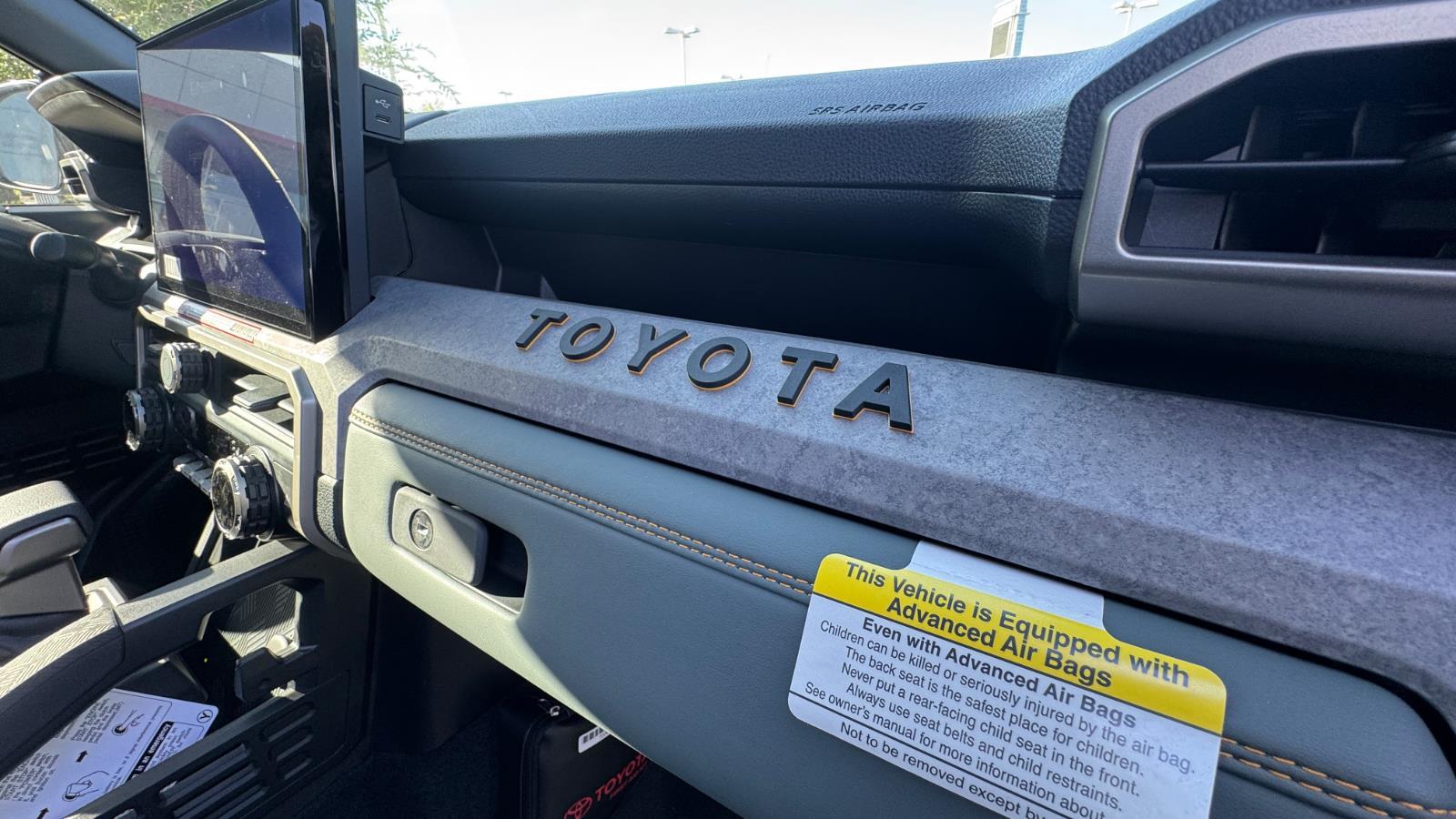 2025 Toyota Tacoma Trailhunter Double Cab photo 32