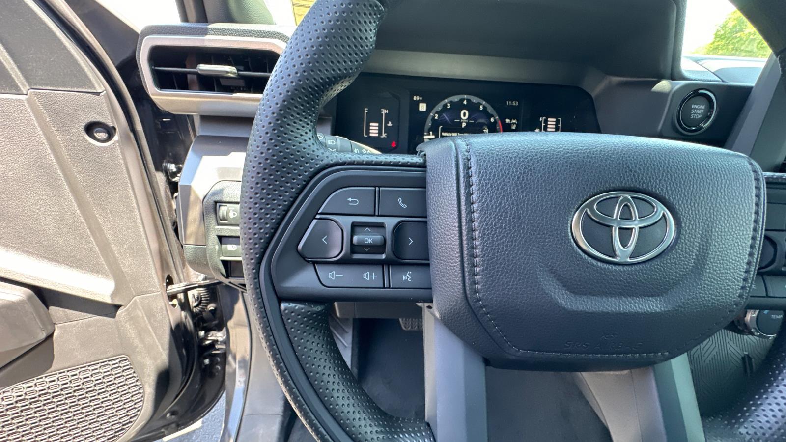 2025 Toyota Tacoma SR5 Double Cab photo 18