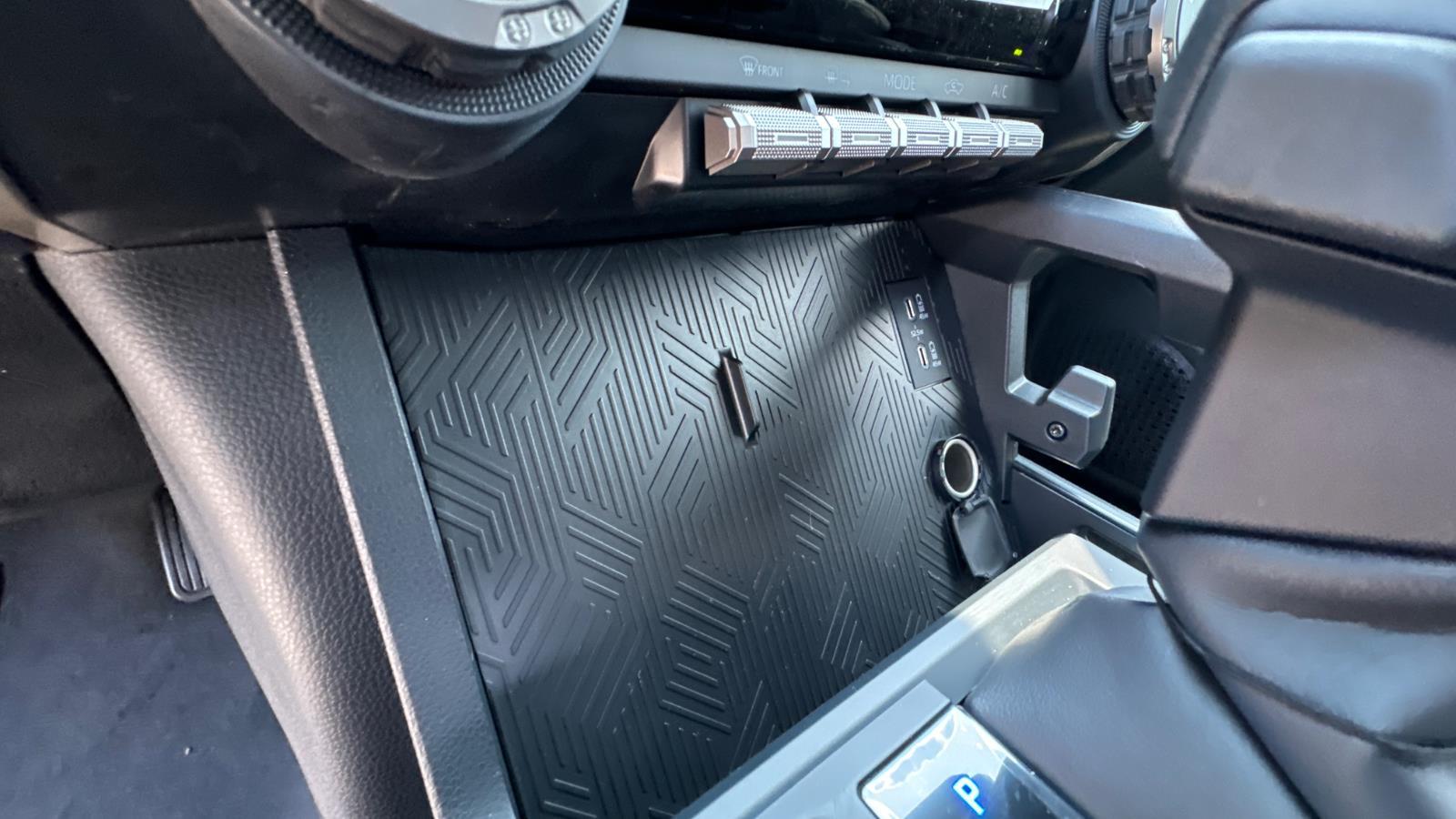 2025 Toyota Tacoma SR5 Double Cab photo 22