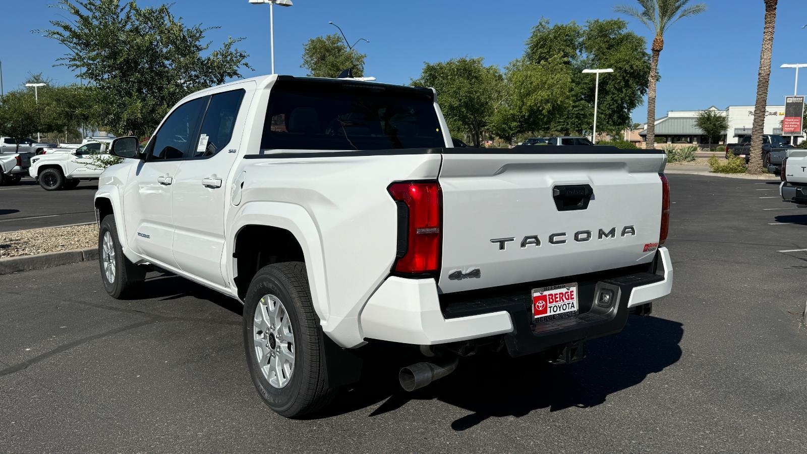 2025 Toyota Tacoma SR5 Double Cab photo 4