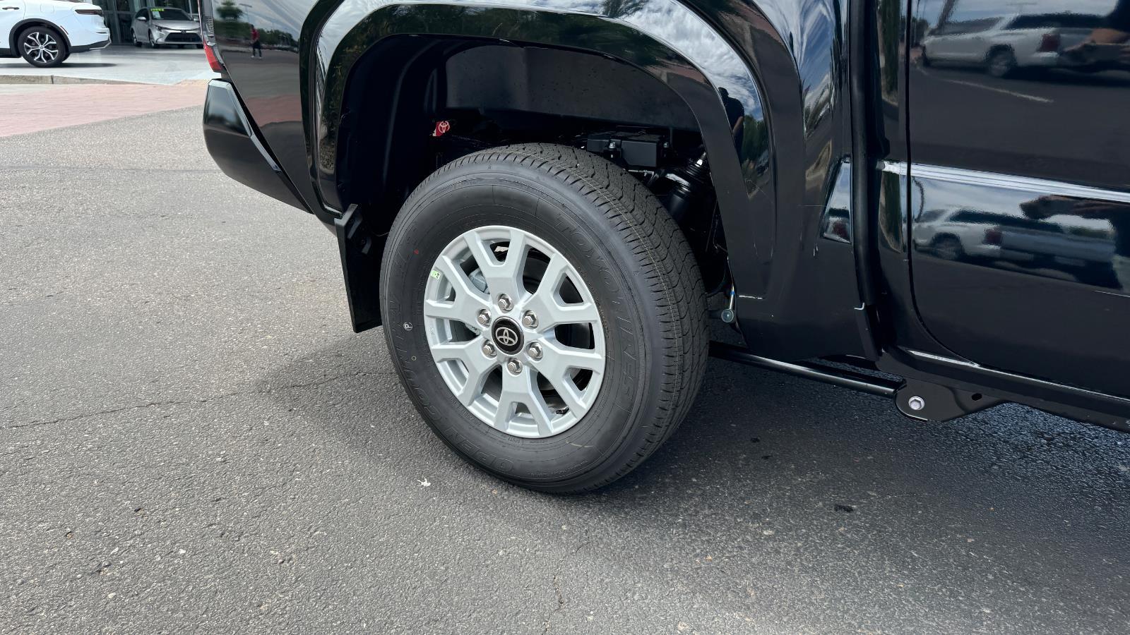 2025 Toyota Tacoma SR5 Double Cab photo 8