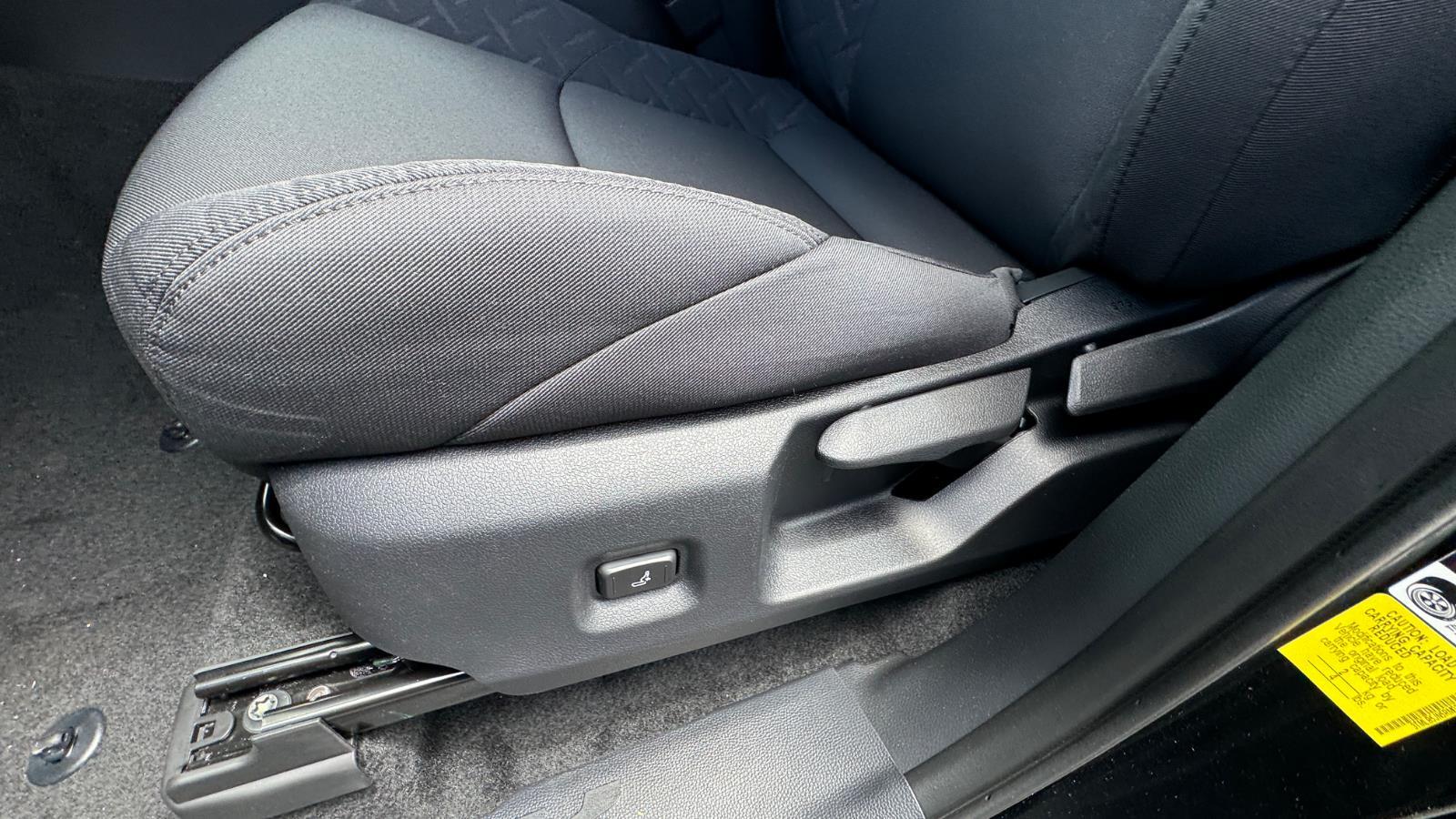 2025 Toyota Tacoma SR5 Double Cab photo 15