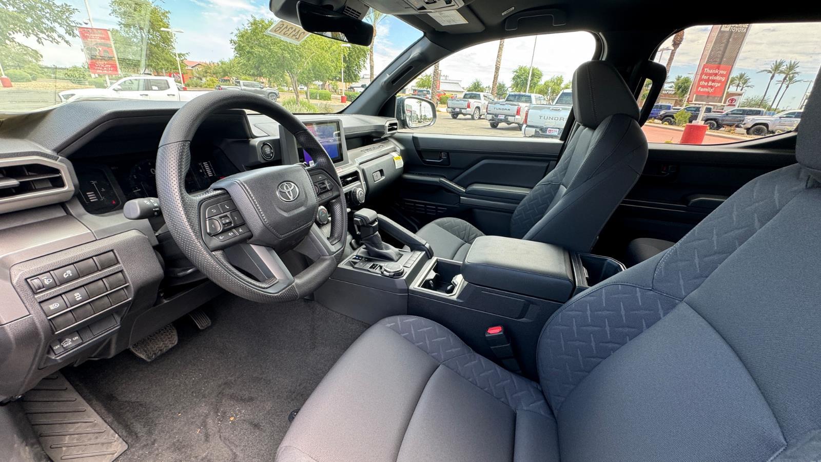 2025 Toyota Tacoma SR5 Double Cab photo 17