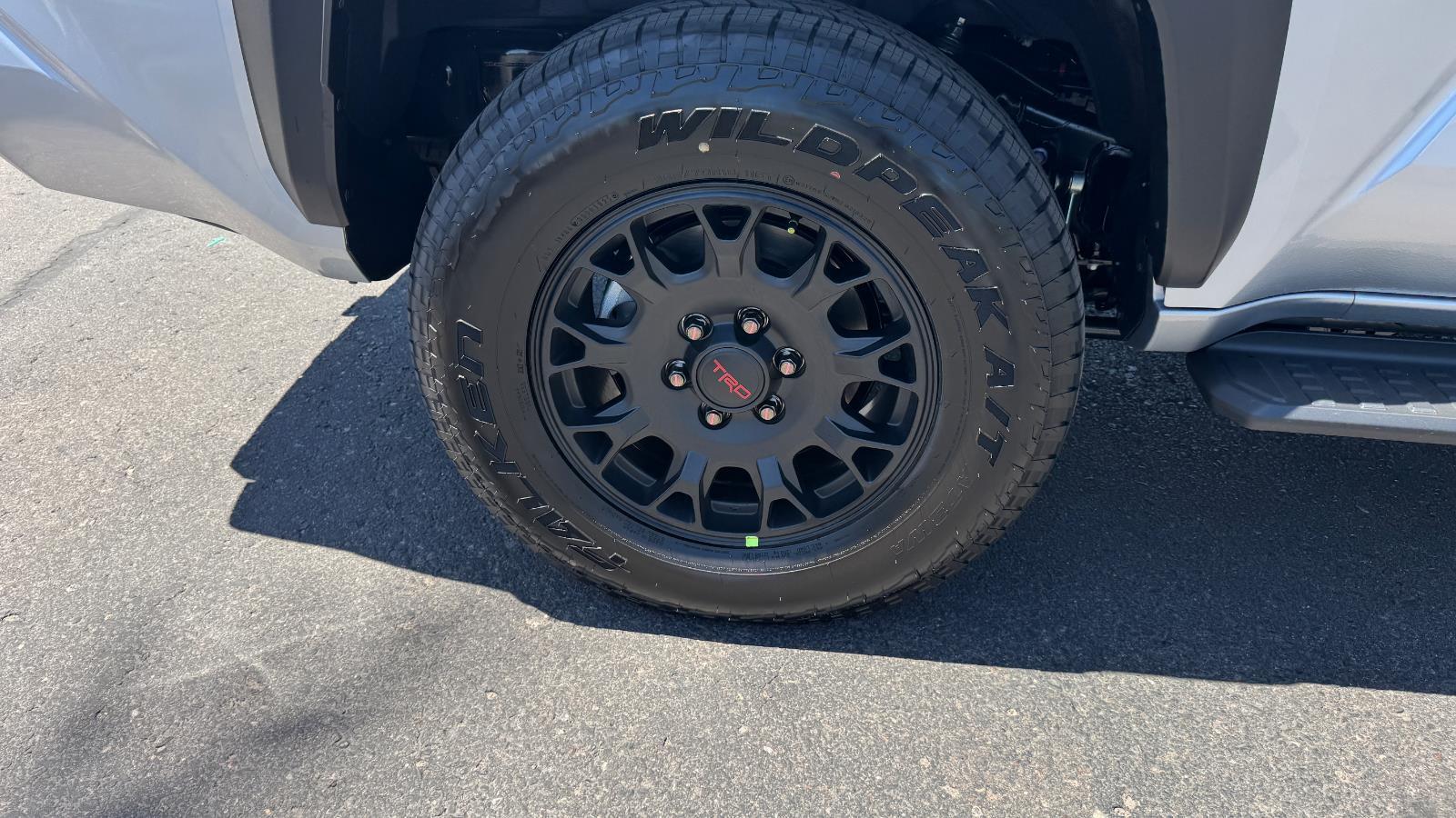 2025 Toyota 4Runner TRD Off-Road Premium photo 9
