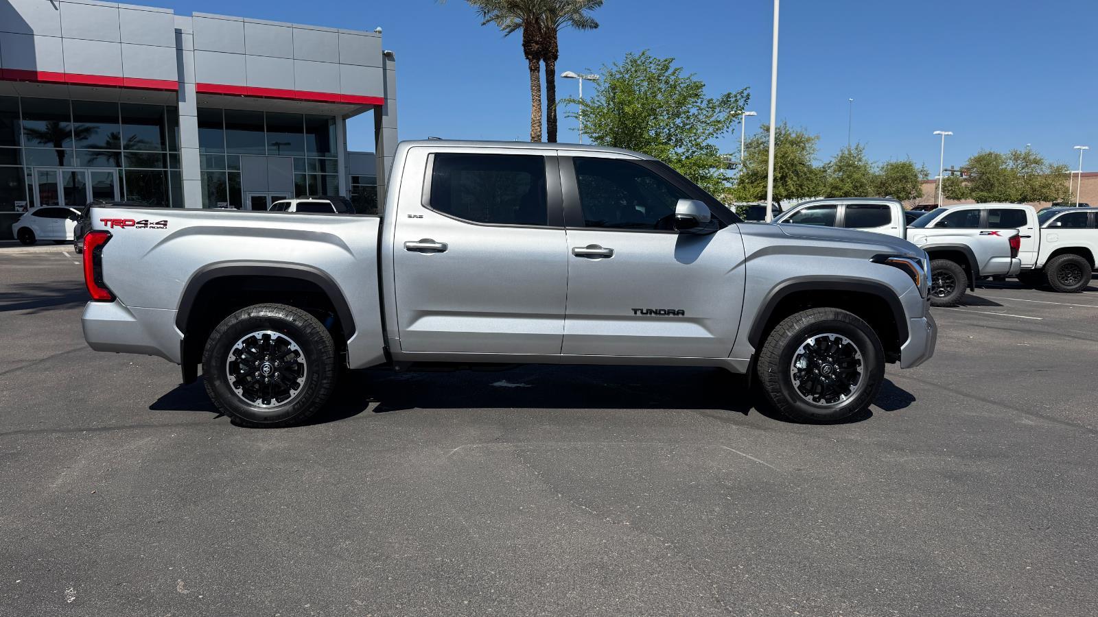 2026 Toyota Tundra SR5 CrewMax photo 5