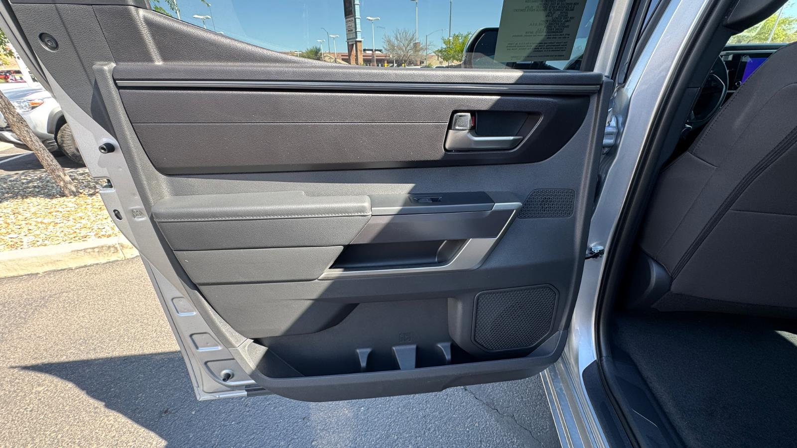 2026 Toyota Tundra SR5 CrewMax photo 8