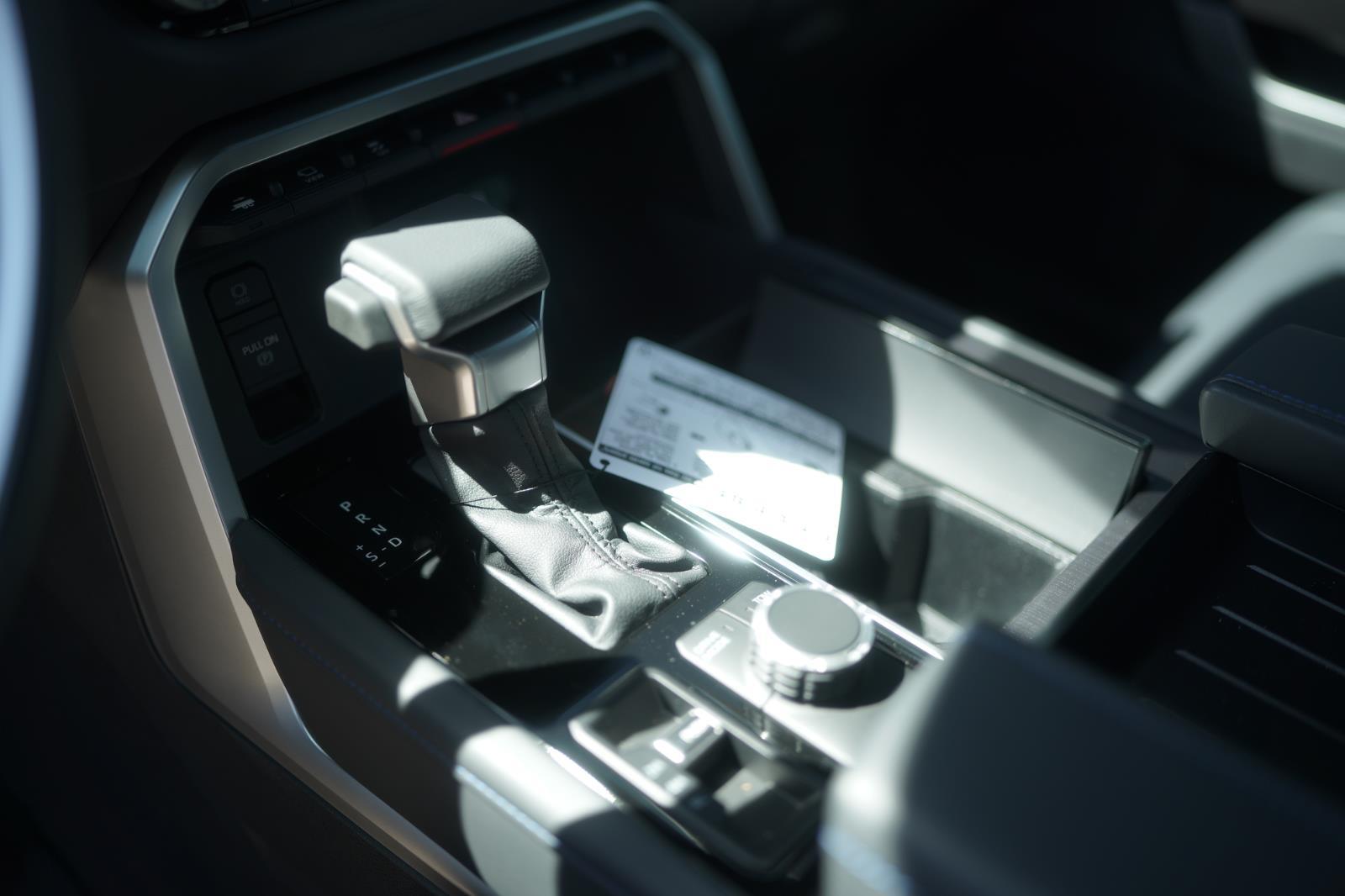 2026 Toyota Tundra Platinum CrewMax photo 17