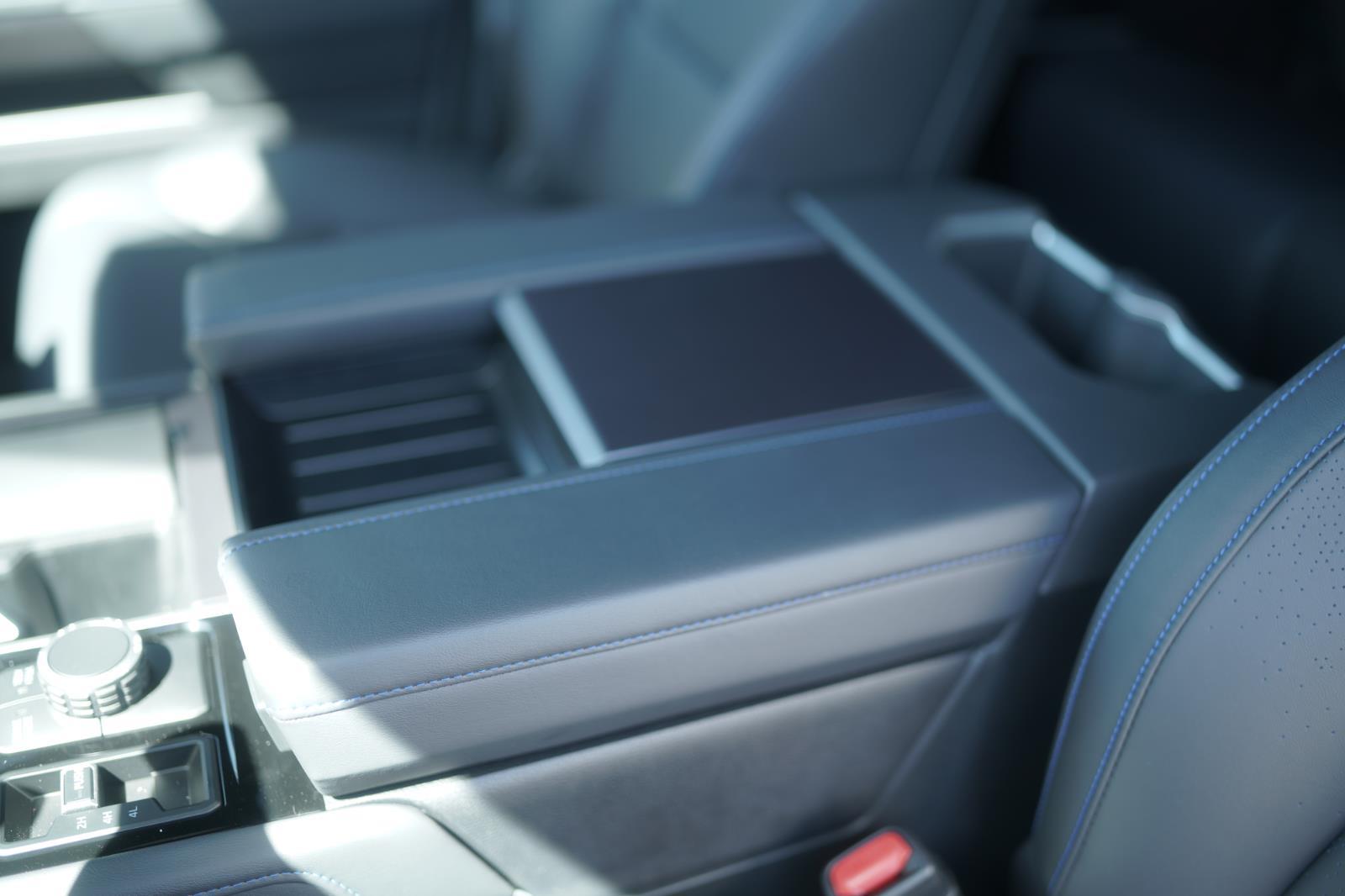 2026 Toyota Tundra Platinum CrewMax photo 19