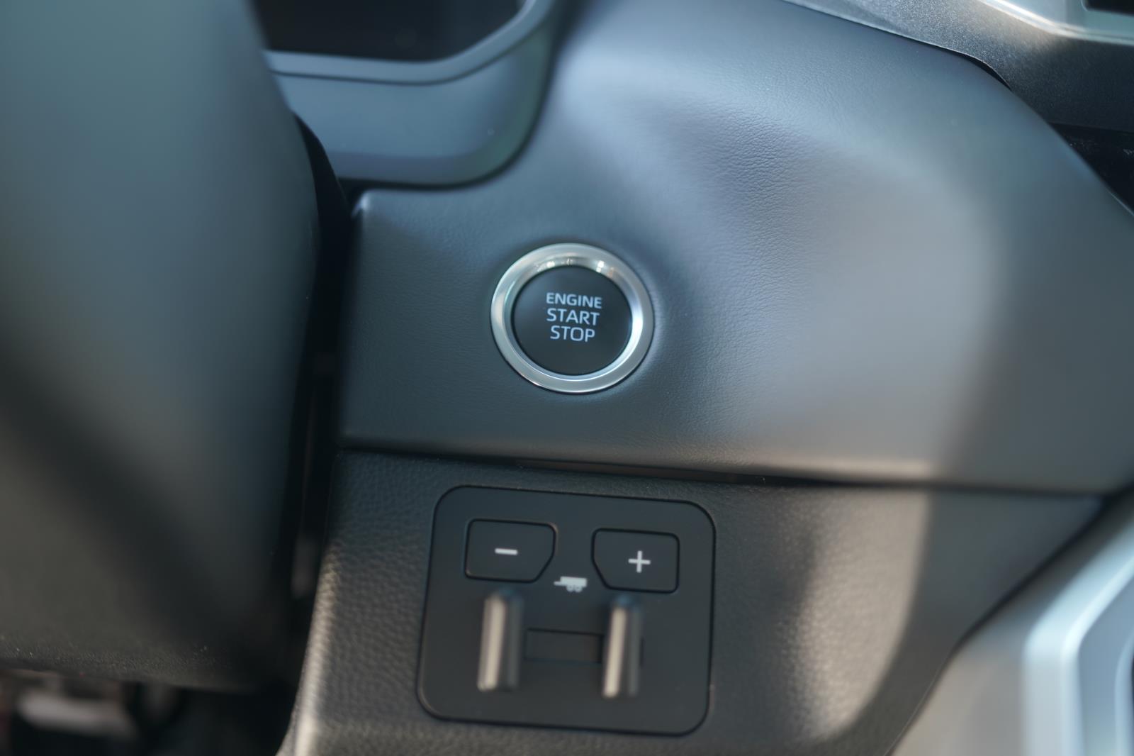 2026 Toyota Tundra Platinum CrewMax photo 20