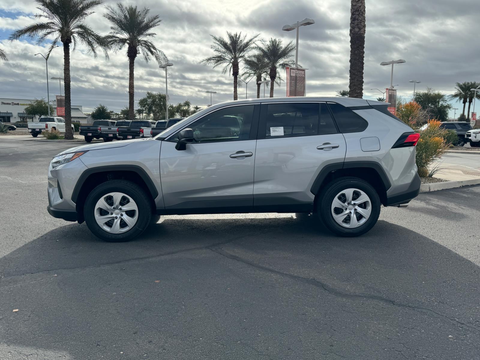 2025 Toyota RAV4 LE photo 2