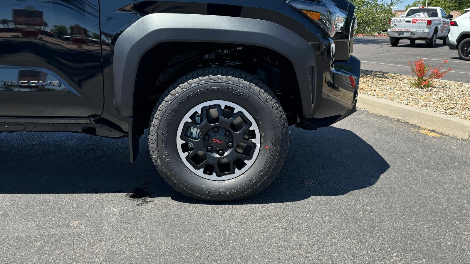 2025 Toyota Tacoma TRD Off-Road Double Cab photo 7