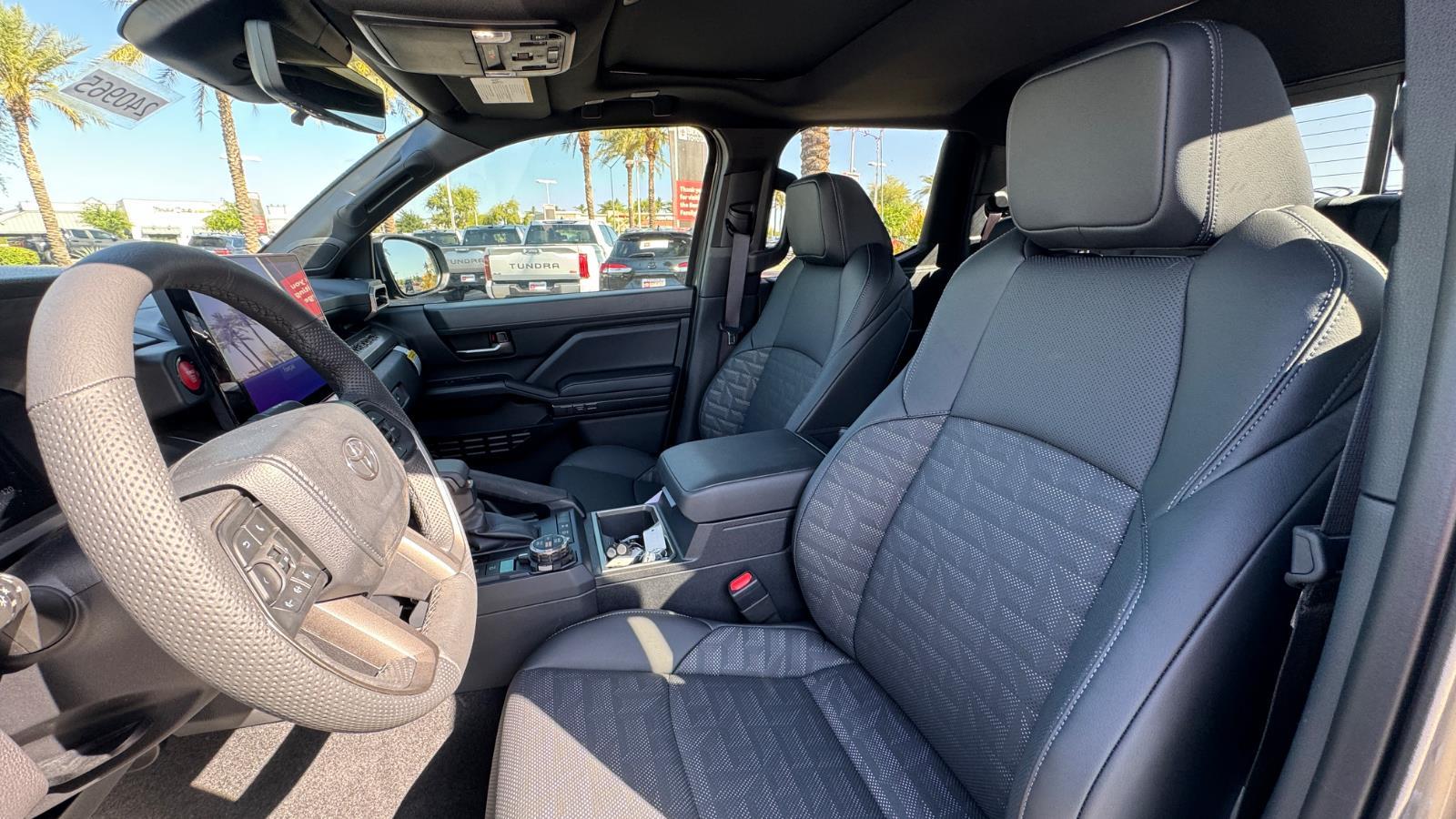 2025 Toyota Tacoma TRD Off-Road Double Cab photo 16