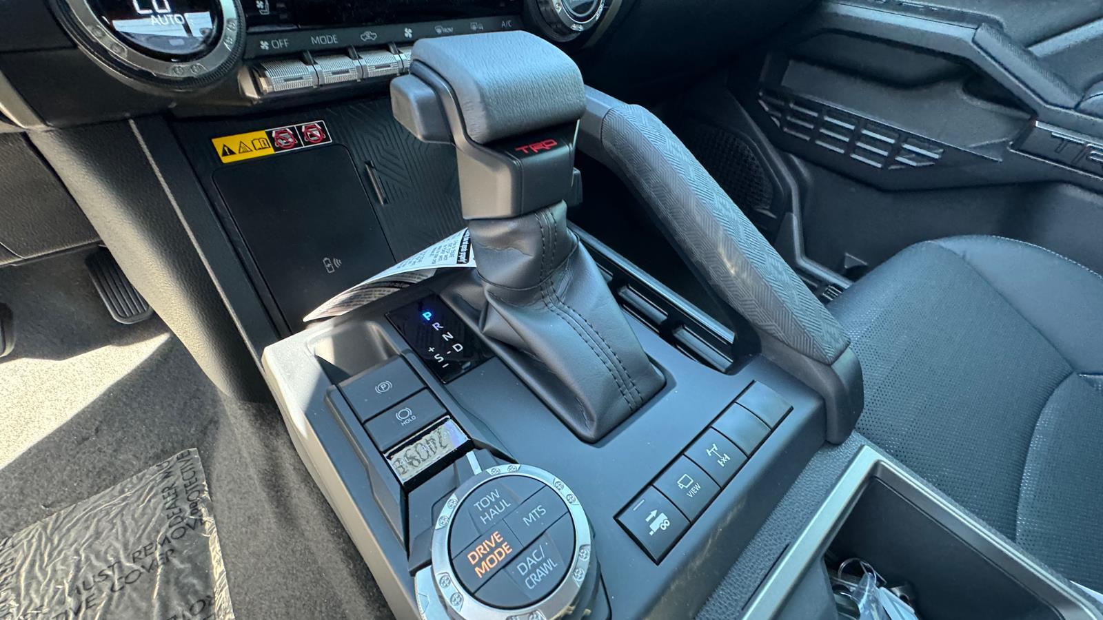 2025 Toyota Tacoma TRD Off-Road Double Cab photo 21