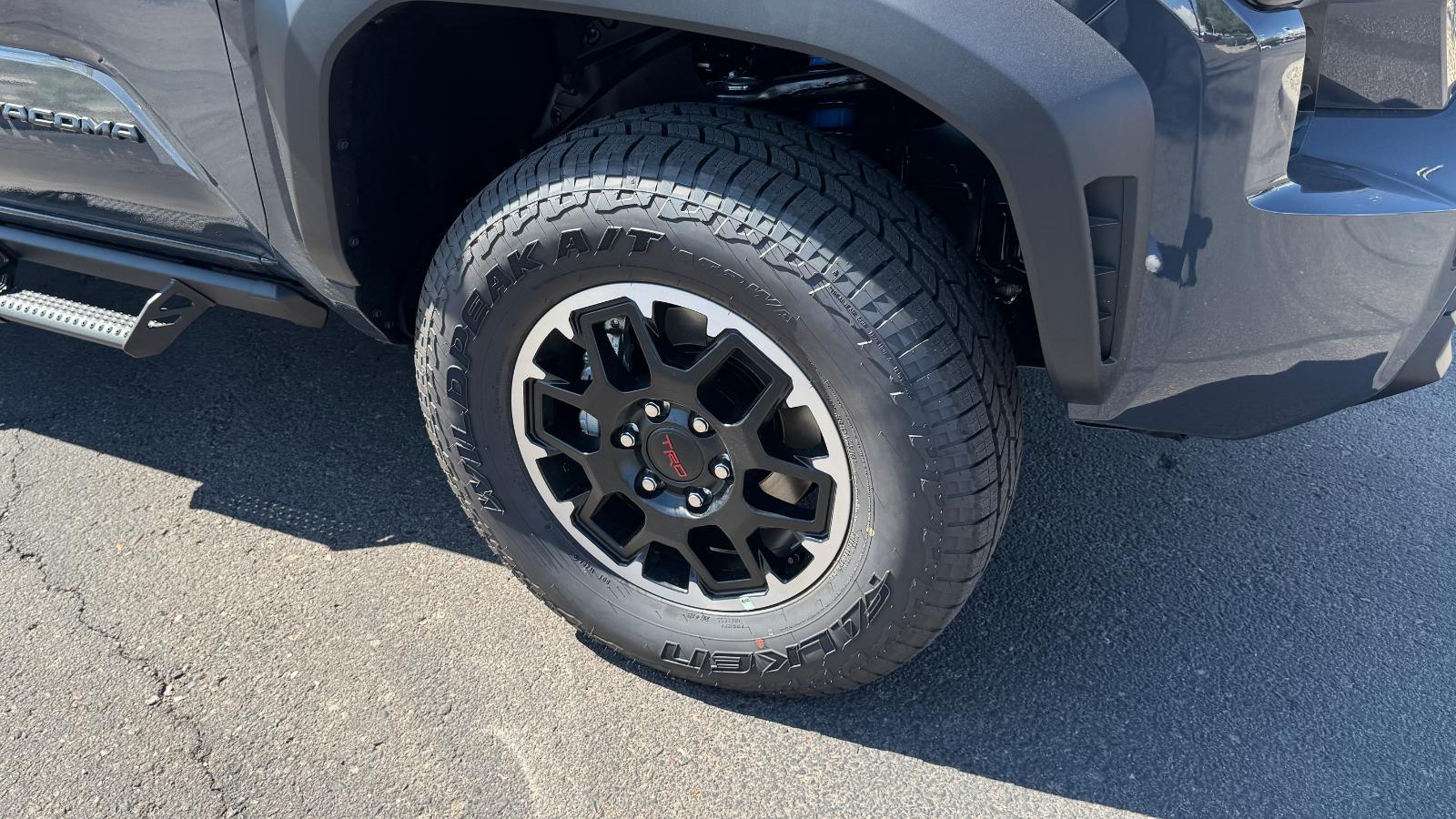 2025 Toyota Tacoma TRD Off-Road Double Cab photo 7