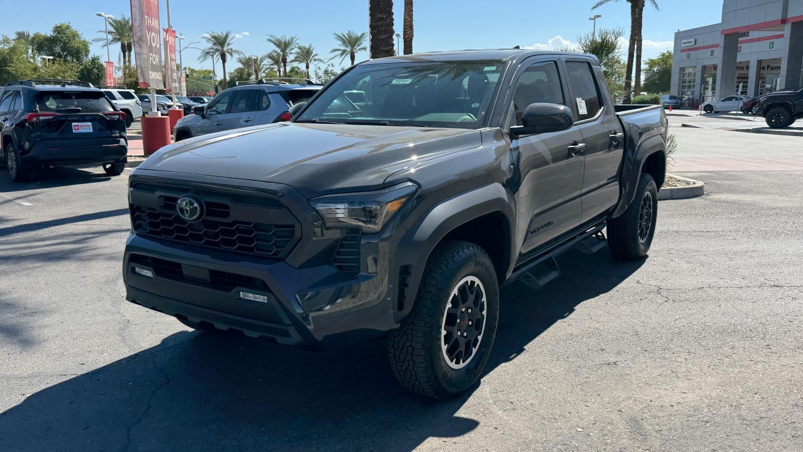2025 Toyota Tacoma TRD Off-Road Double Cab photo 2