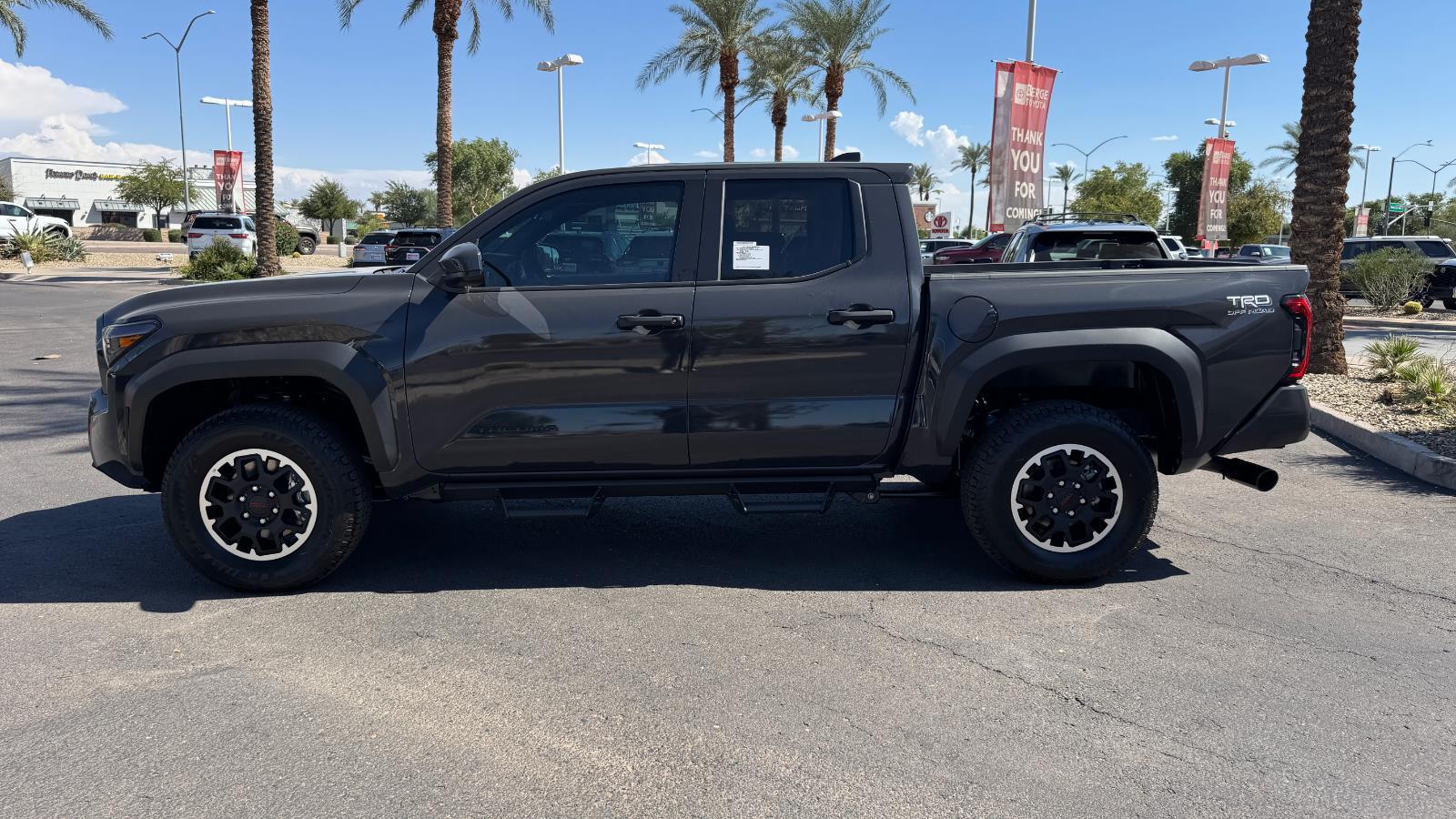 2025 Toyota Tacoma TRD Off-Road Double Cab photo 3