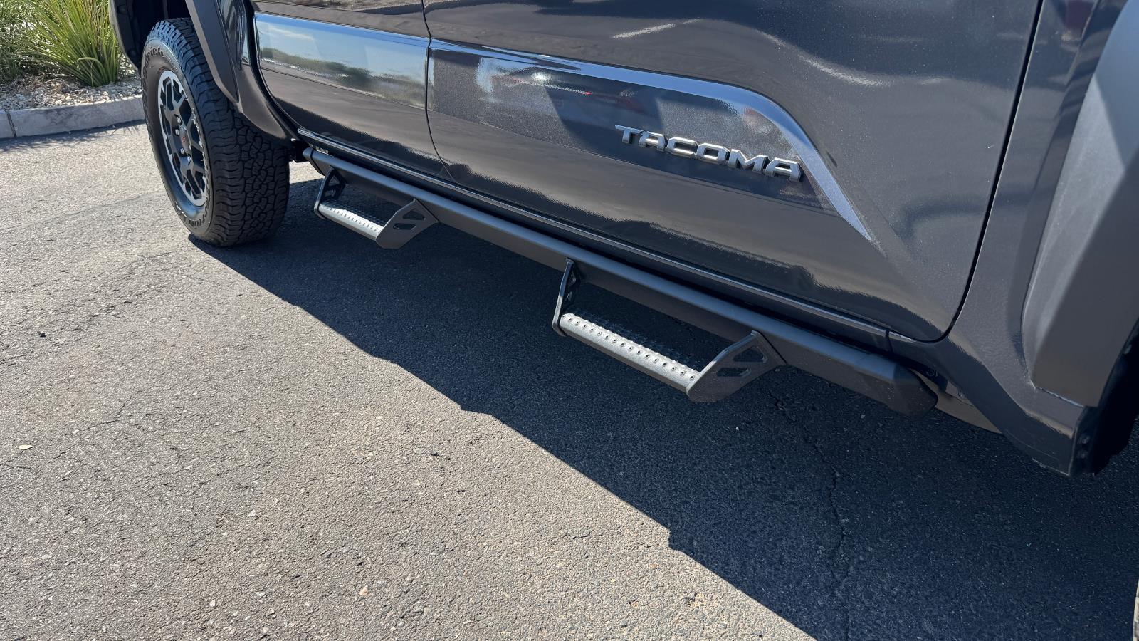 2025 Toyota Tacoma TRD Off-Road Double Cab photo 8