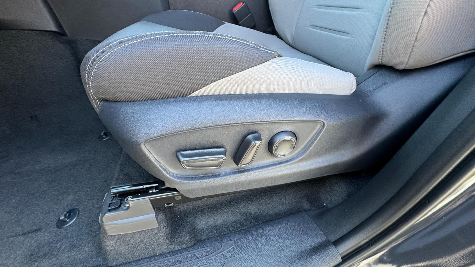 2025 Toyota Tacoma TRD Off-Road Double Cab photo 15