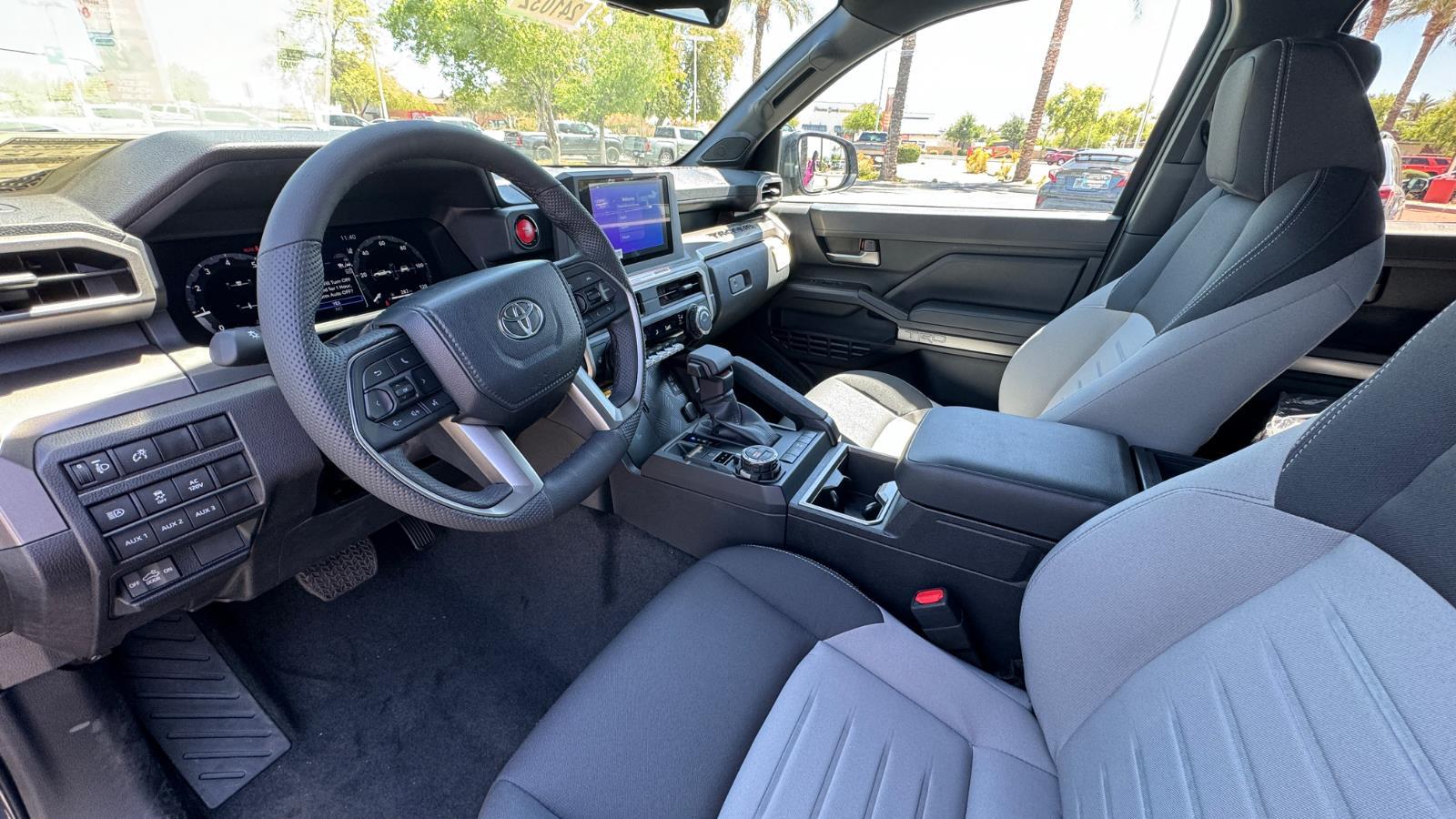 2025 Toyota Tacoma TRD Off-Road Double Cab photo 17