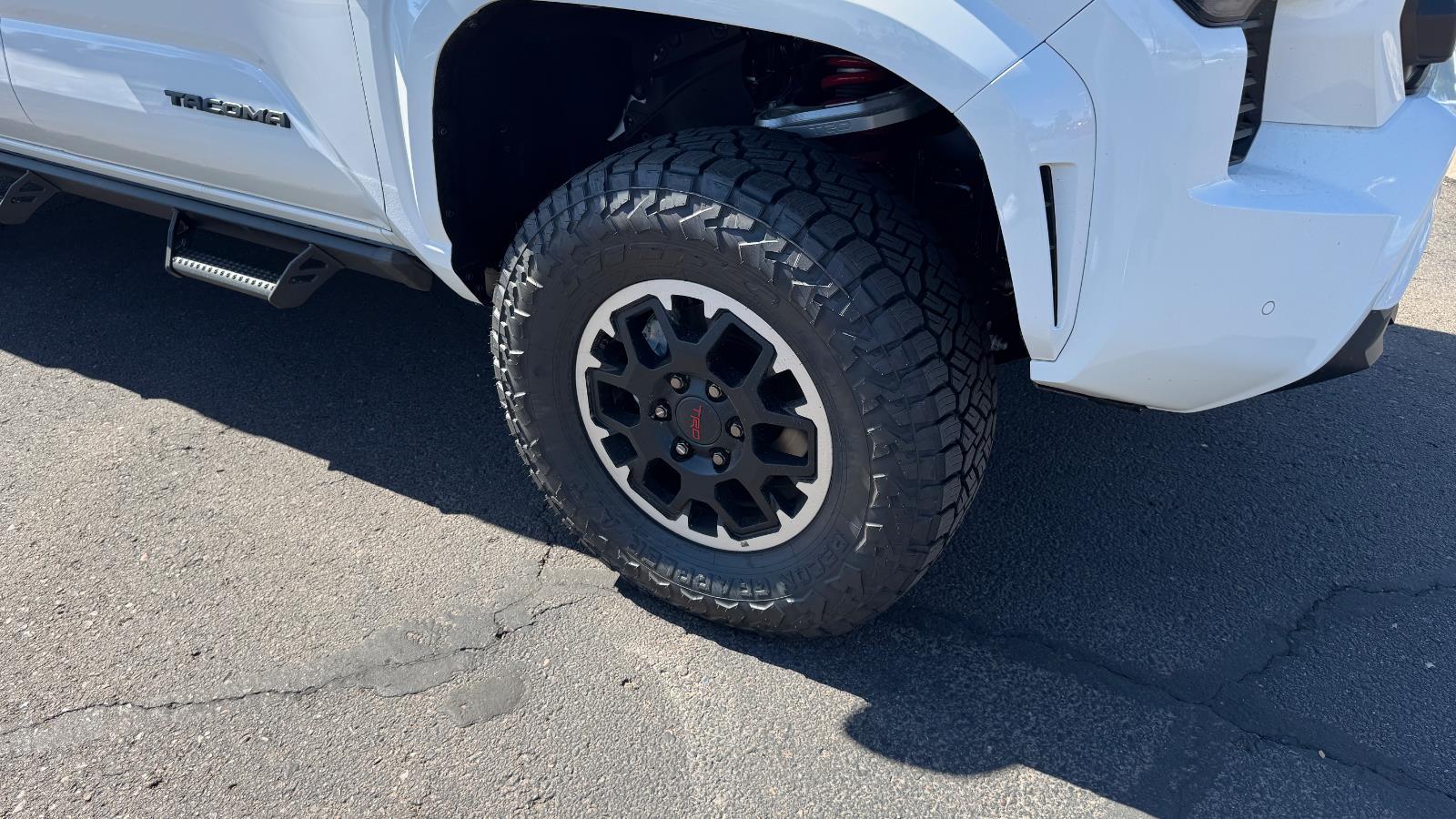 2025 Toyota Tacoma SR5 Double Cab photo 7
