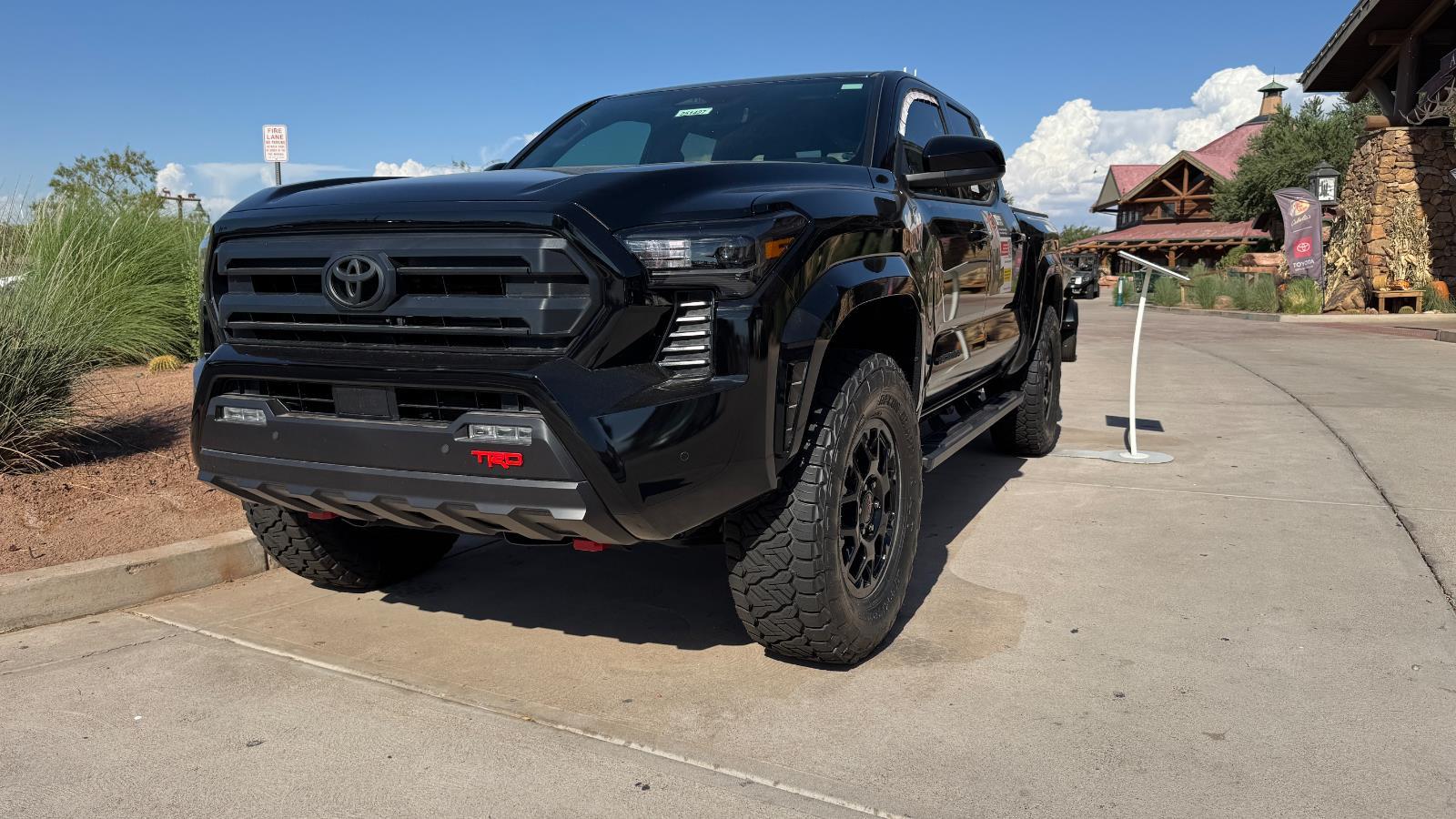 2025 Toyota Tacoma SR5 Double Cab photo 2