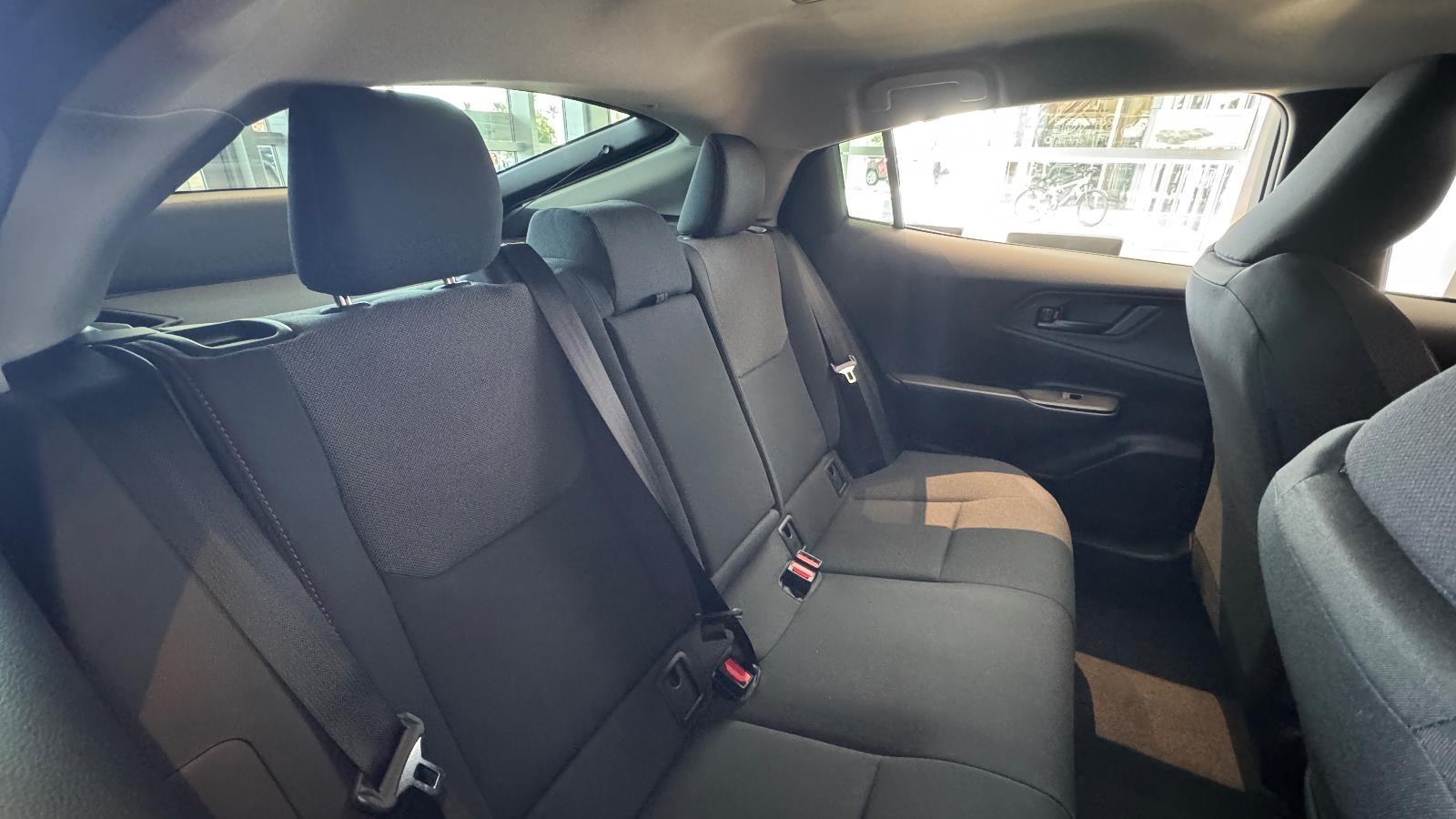 2026 Toyota Prius Plug-in Hybrid SE photo 6