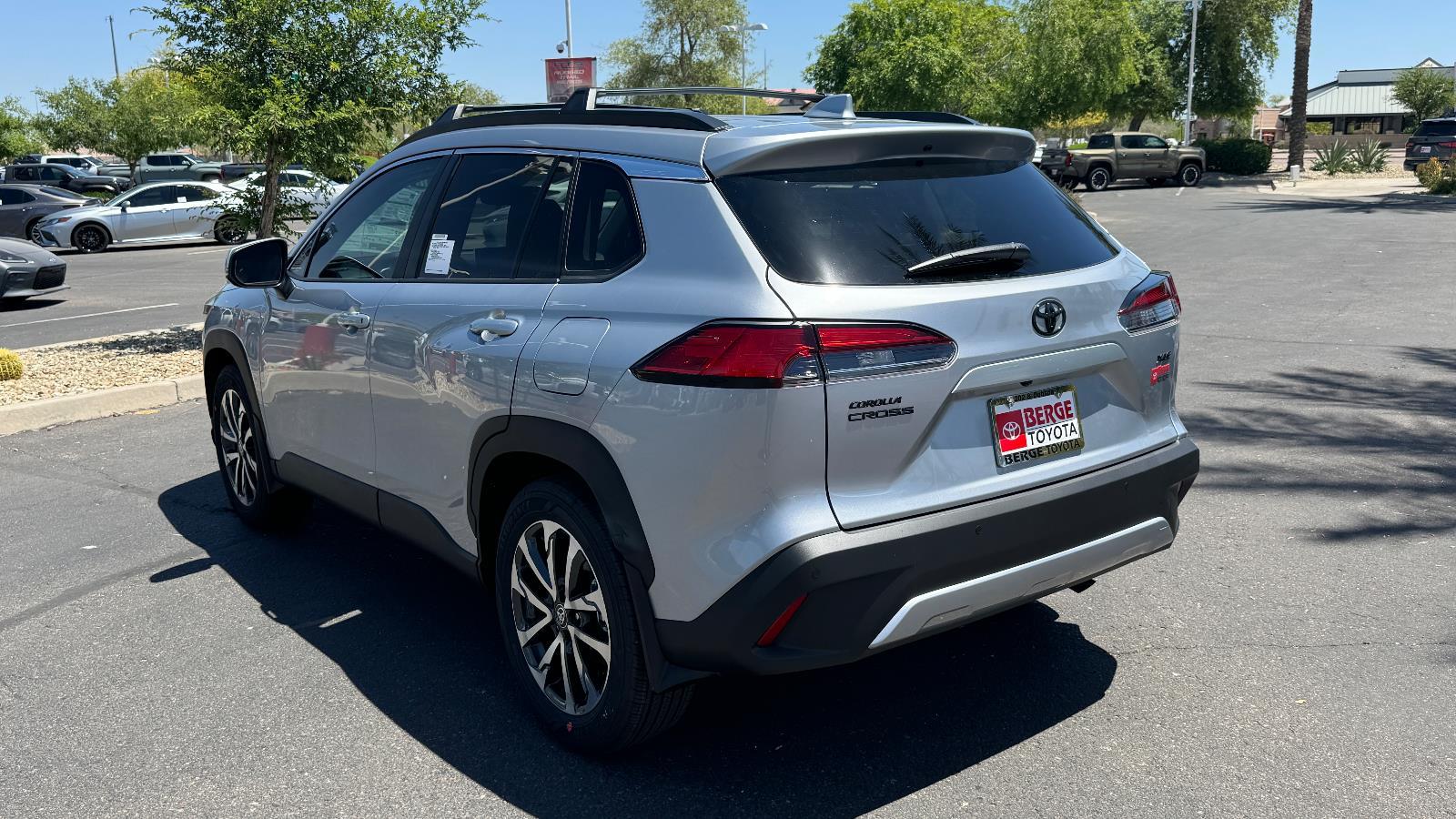 2026 Toyota Corolla Cross XLE photo 2