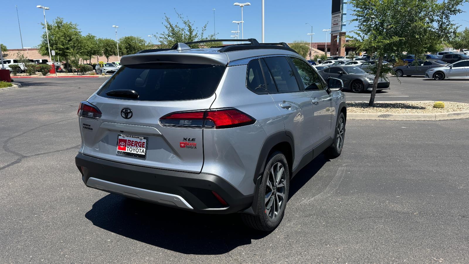 2026 Toyota Corolla Cross XLE photo 3